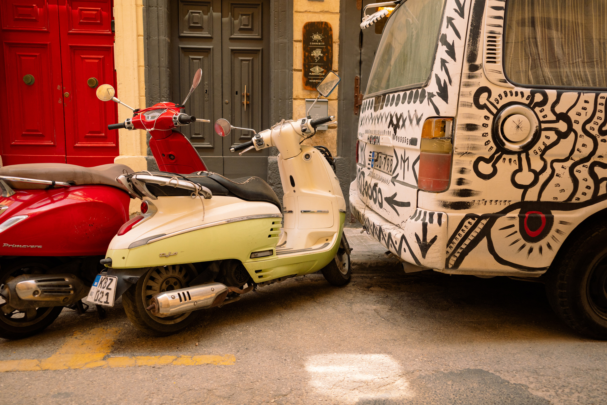 Живые Улицы: Стрит Фотографии Со Всего Мира. Максим Харитончик — фотограф