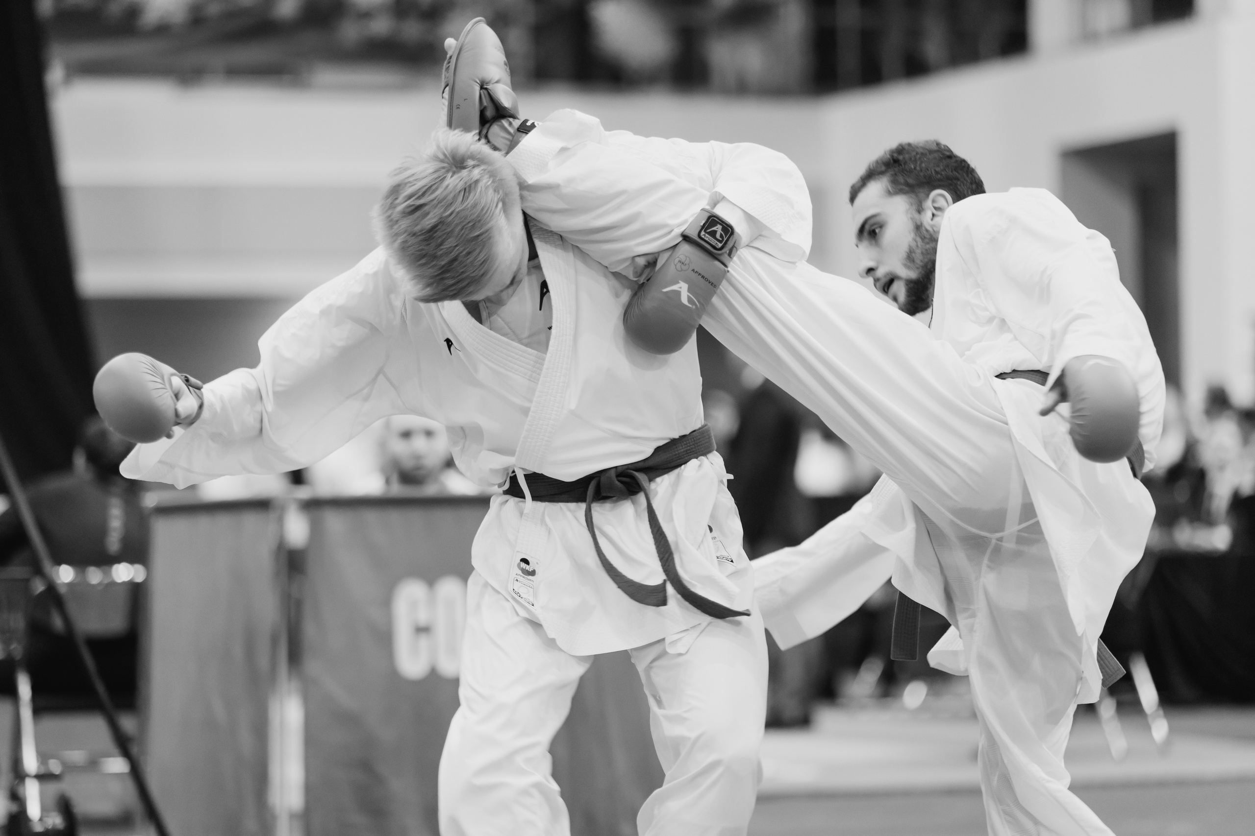 Эмоции и мастерство: фотографии с Кубка по карате. Максим Харитончик — фотограф