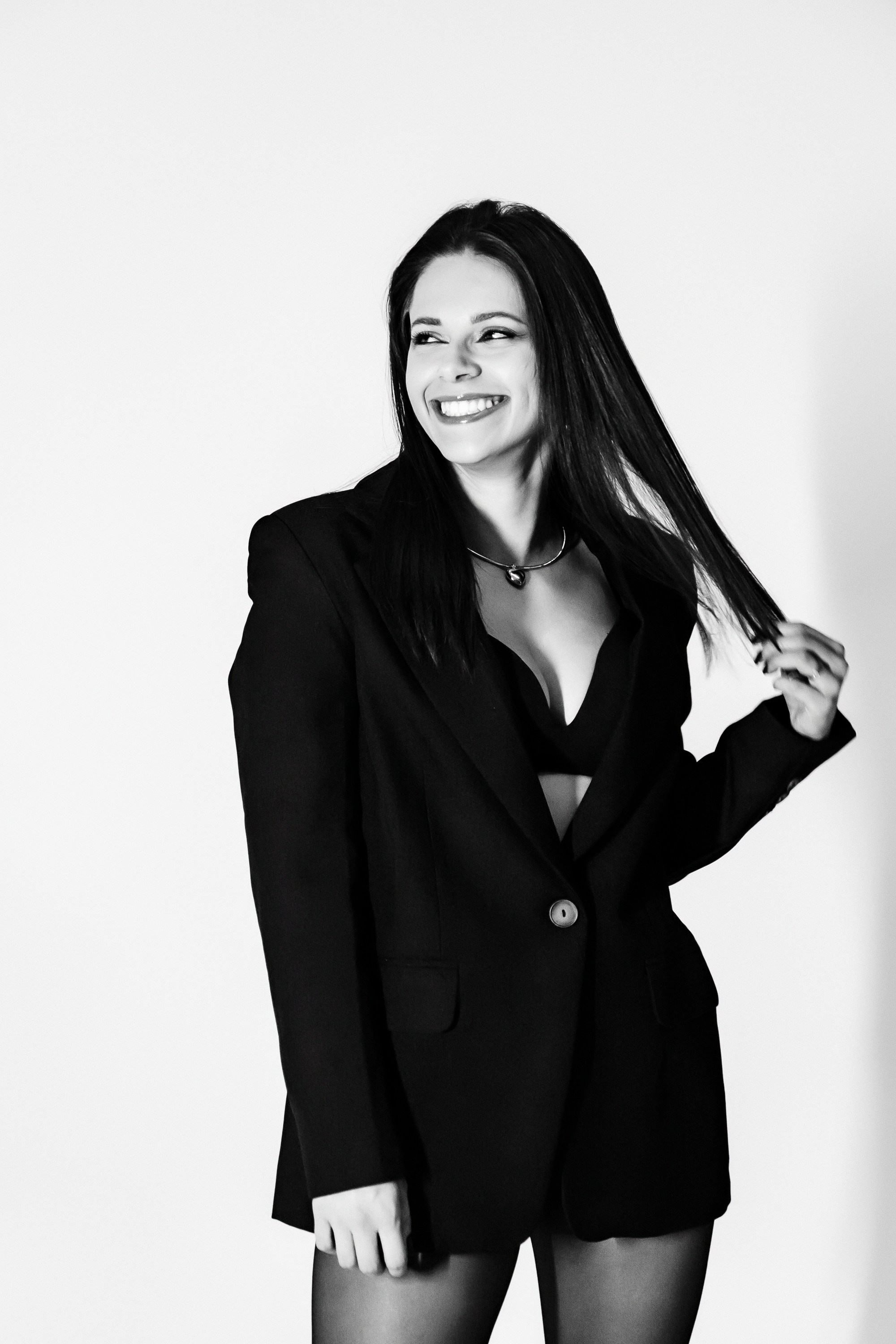 Танцуй, как будто никто не видит, и улыбайся, как будто это твой лучший день!. Медиа продакшн, Ян Фадеев, создание видео и фото, Москва, Россия