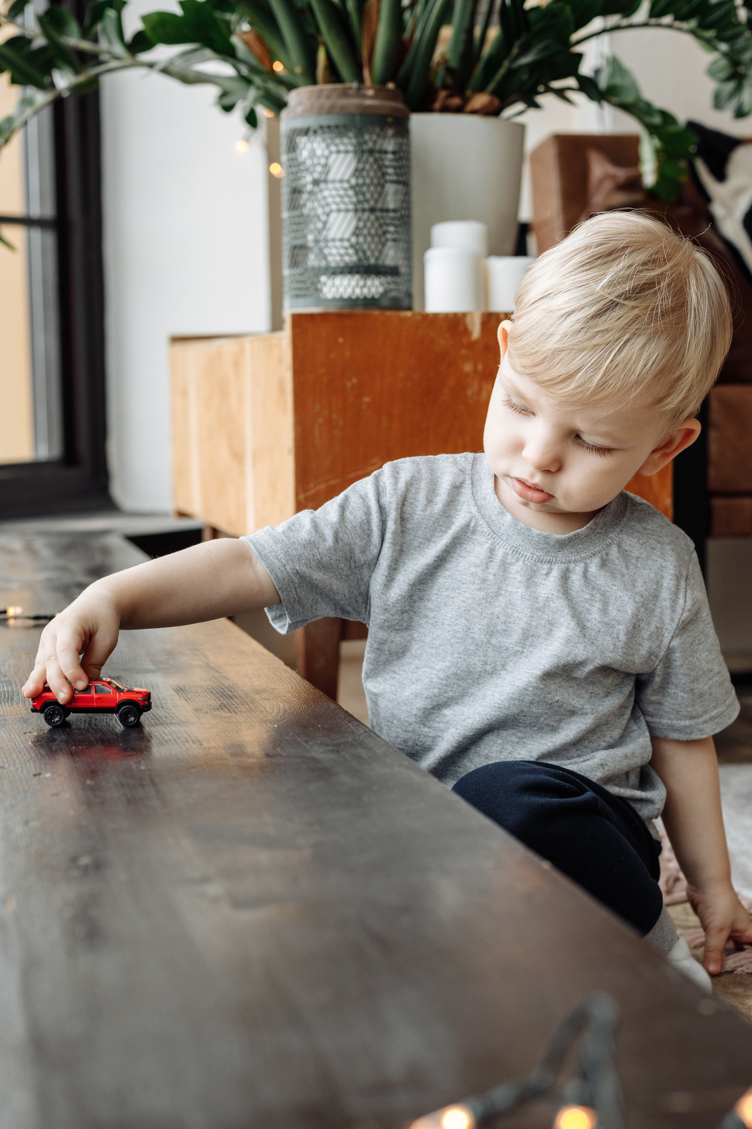 Трое в студии. Свадебный и портретный фотограф в Королёве Сергей Чихарев