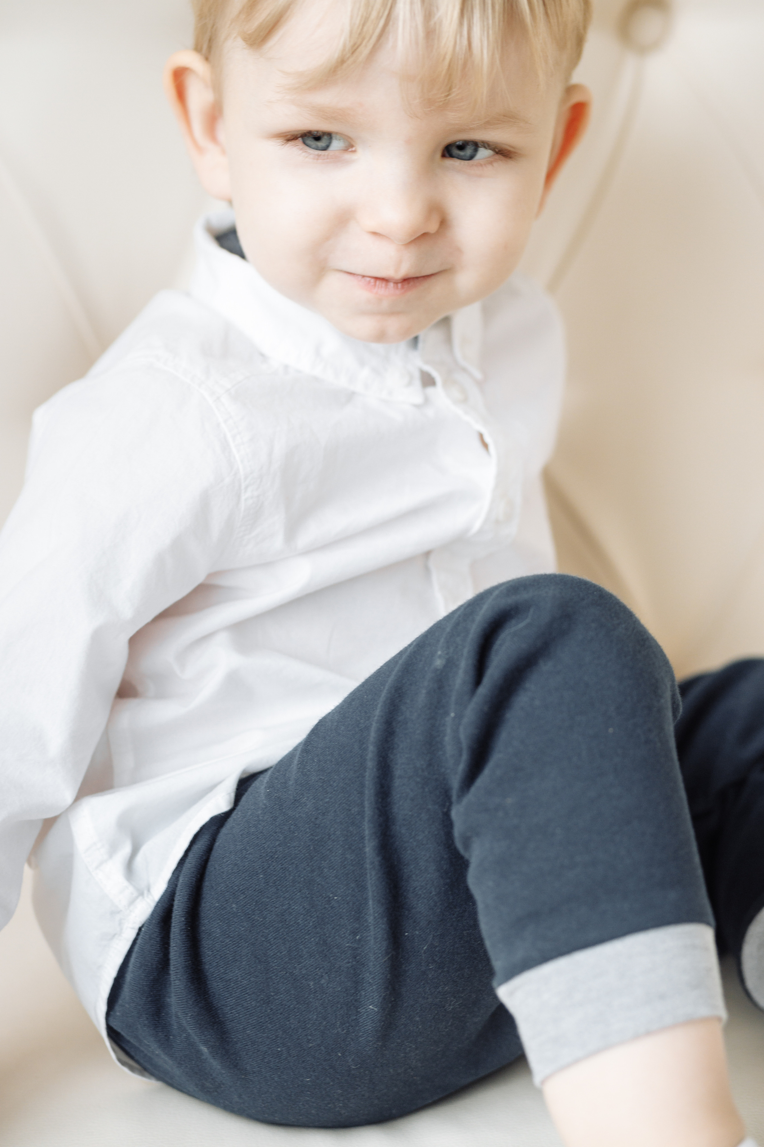 Трое в студии. Свадебный и портретный фотограф в Королёве Сергей Чихарев