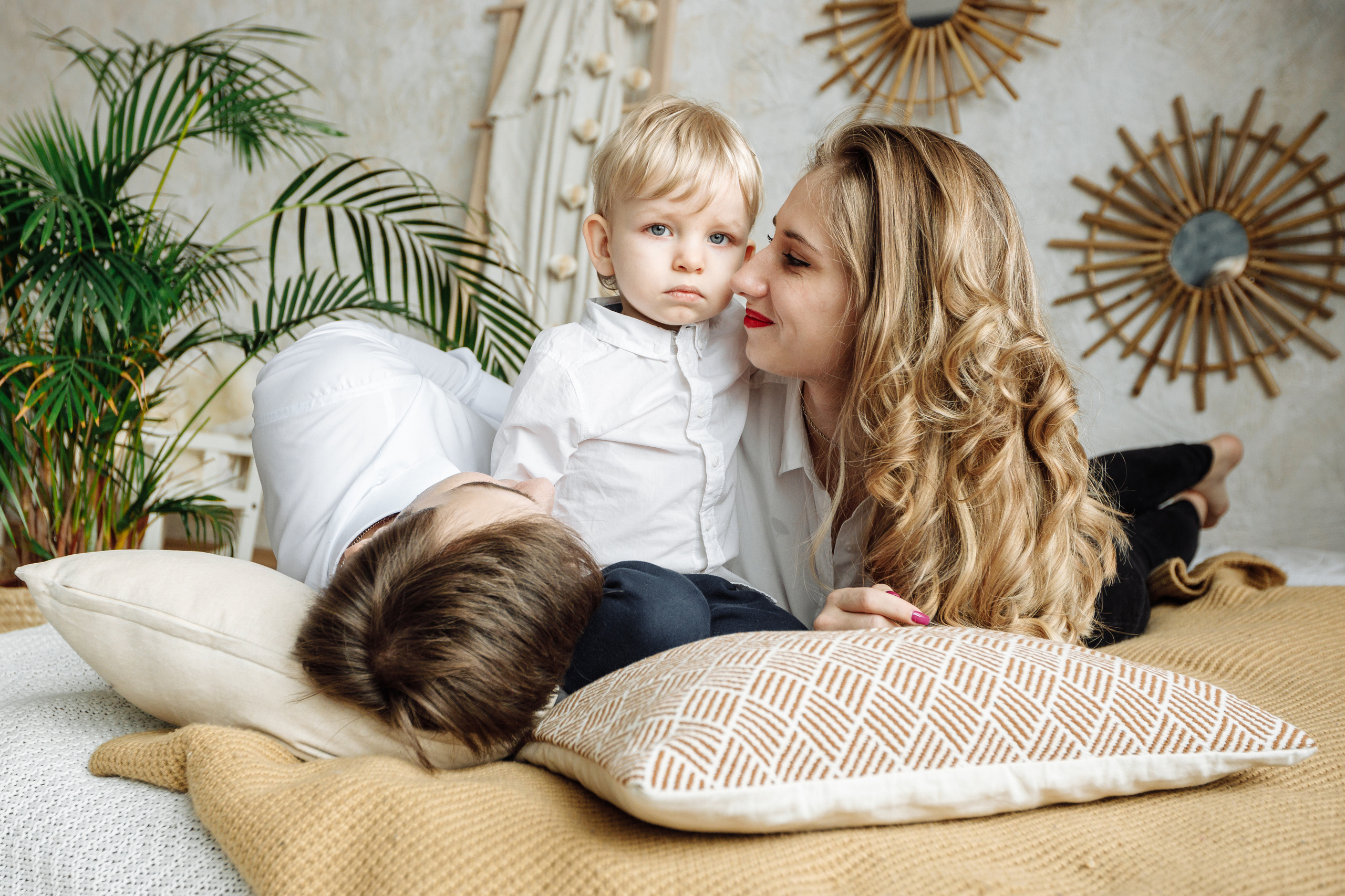 Трое в студии. Свадебный и портретный фотограф в Королёве Сергей Чихарев