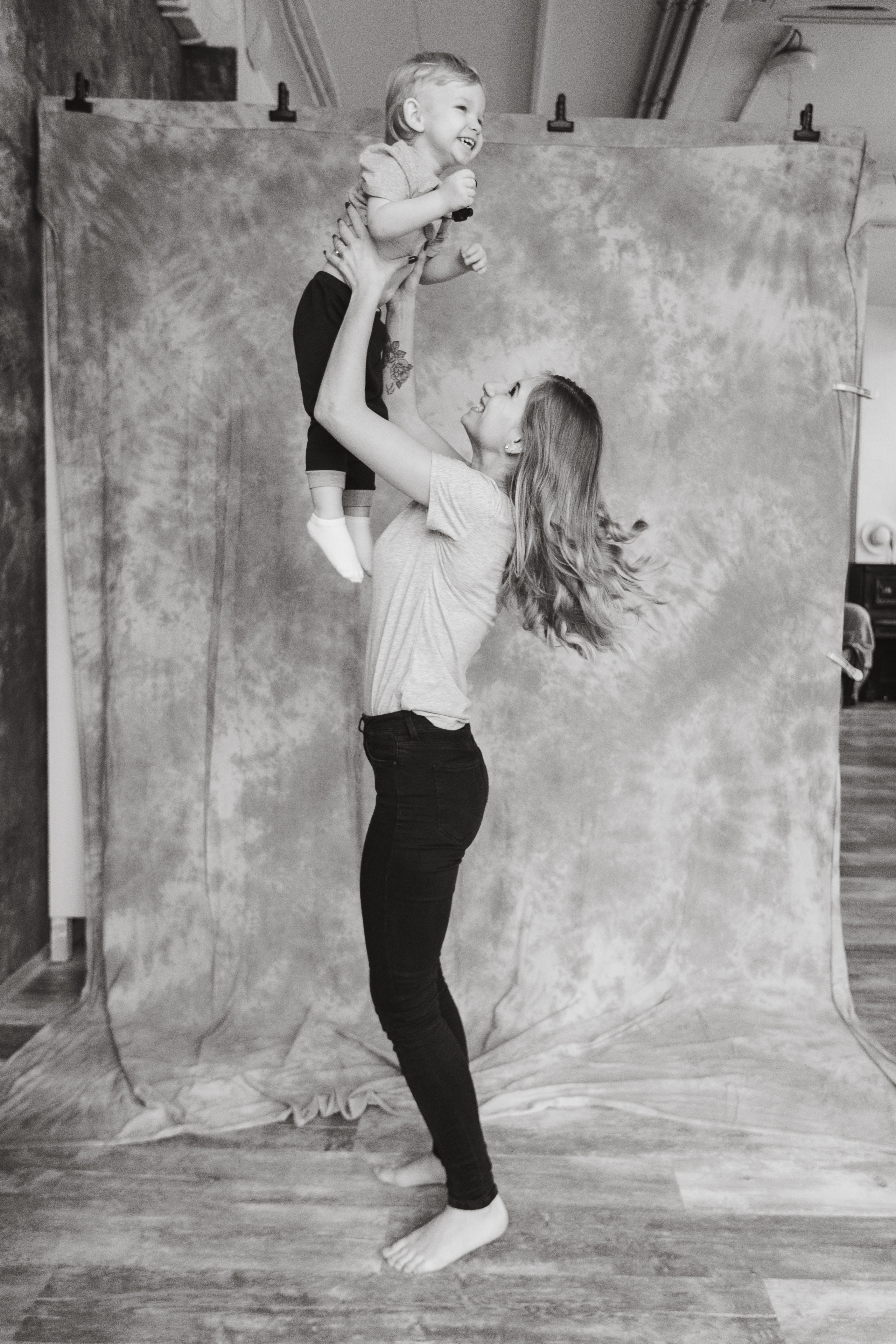 Трое в студии. Свадебный и портретный фотограф в Королёве Сергей Чихарев