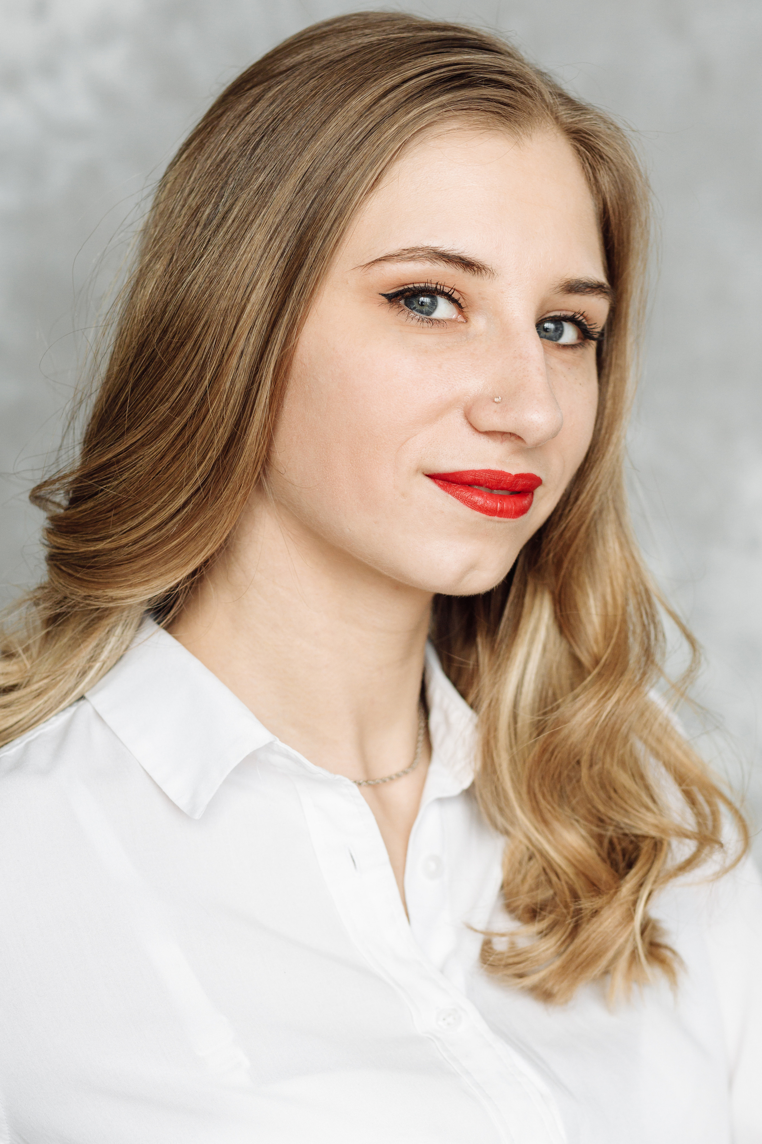 Трое в студии. Свадебный и портретный фотограф в Королёве Сергей Чихарев