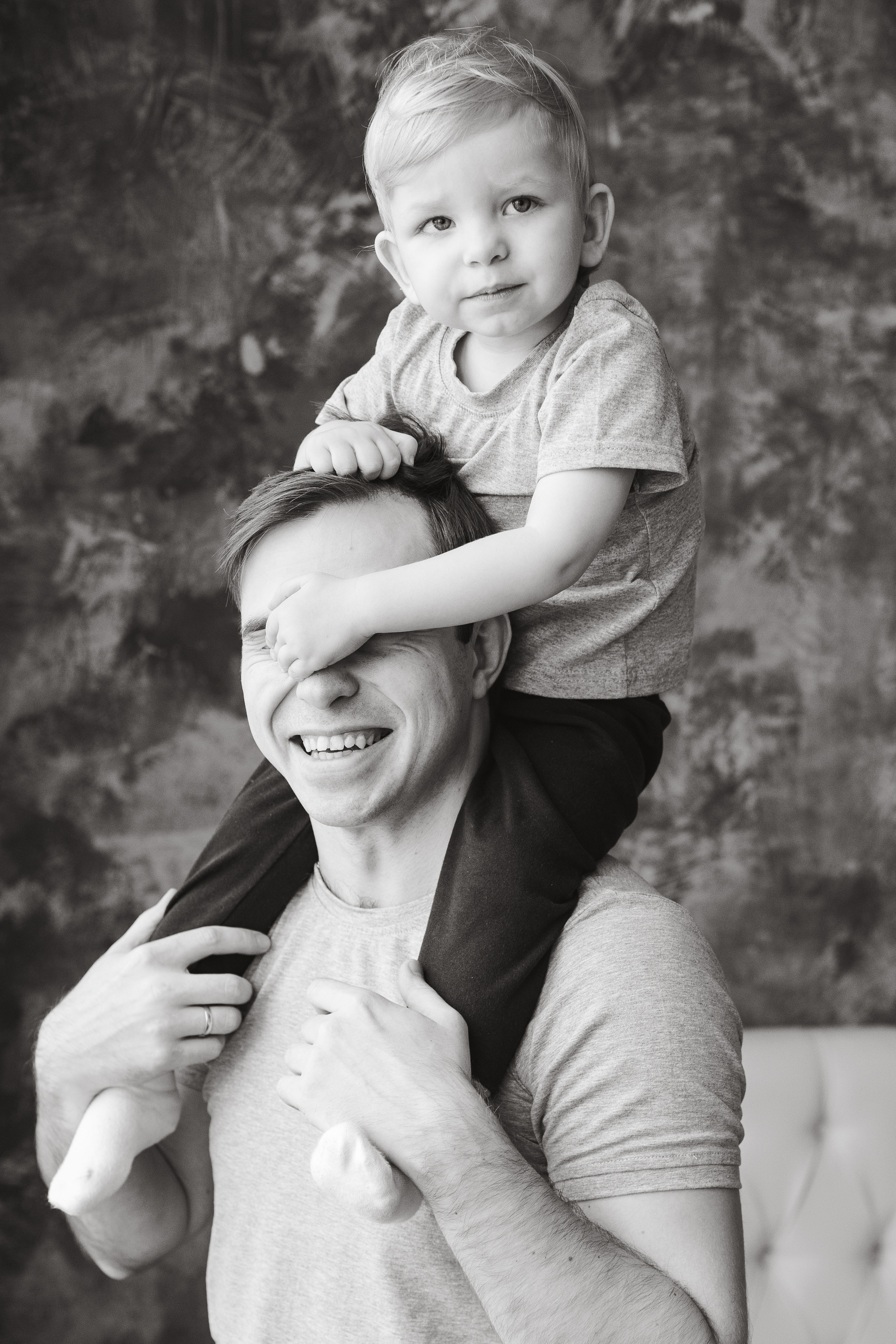 Трое в студии. Свадебный и портретный фотограф в Королёве Сергей Чихарев