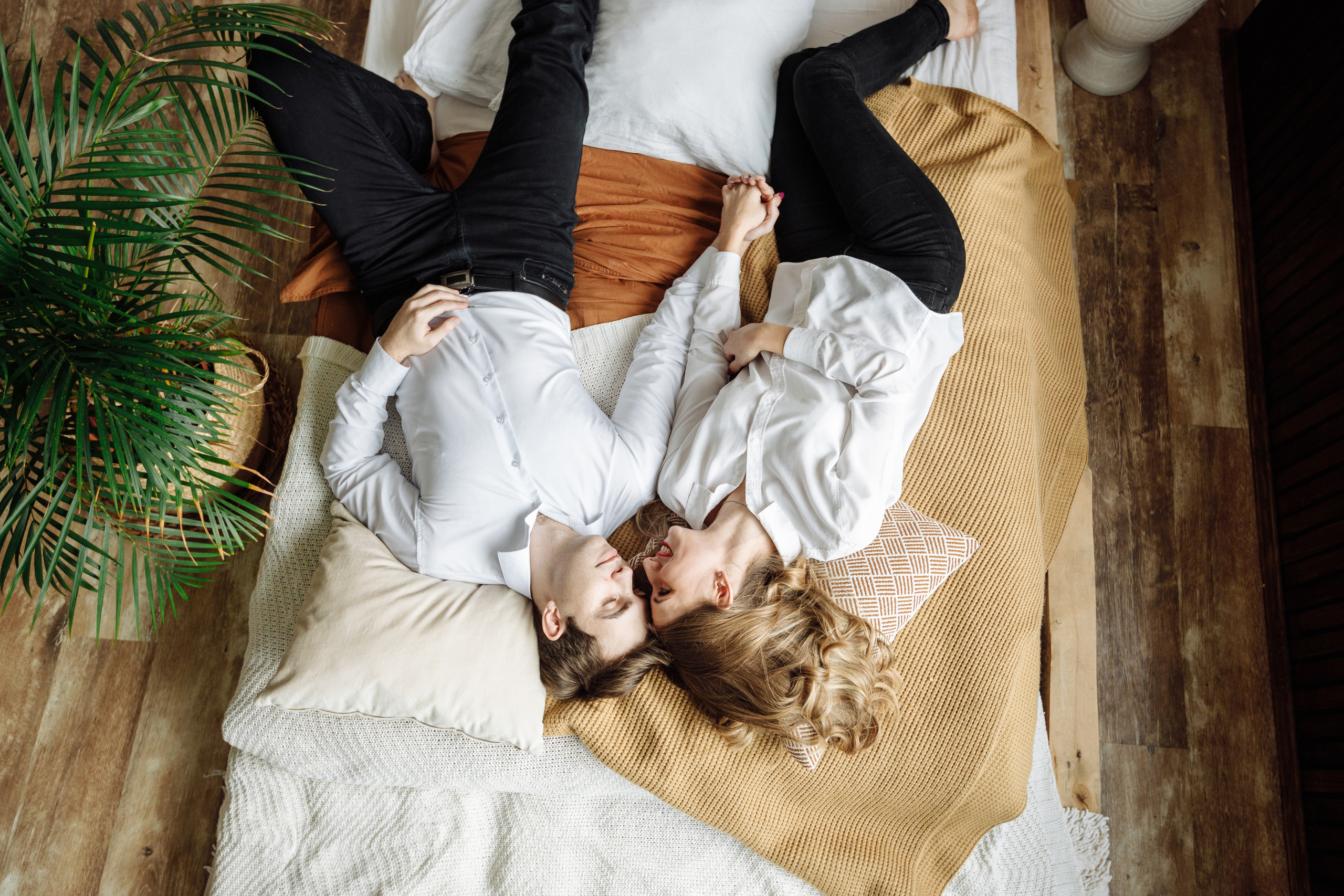 Трое в студии. Свадебный и портретный фотограф в Королёве Сергей Чихарев