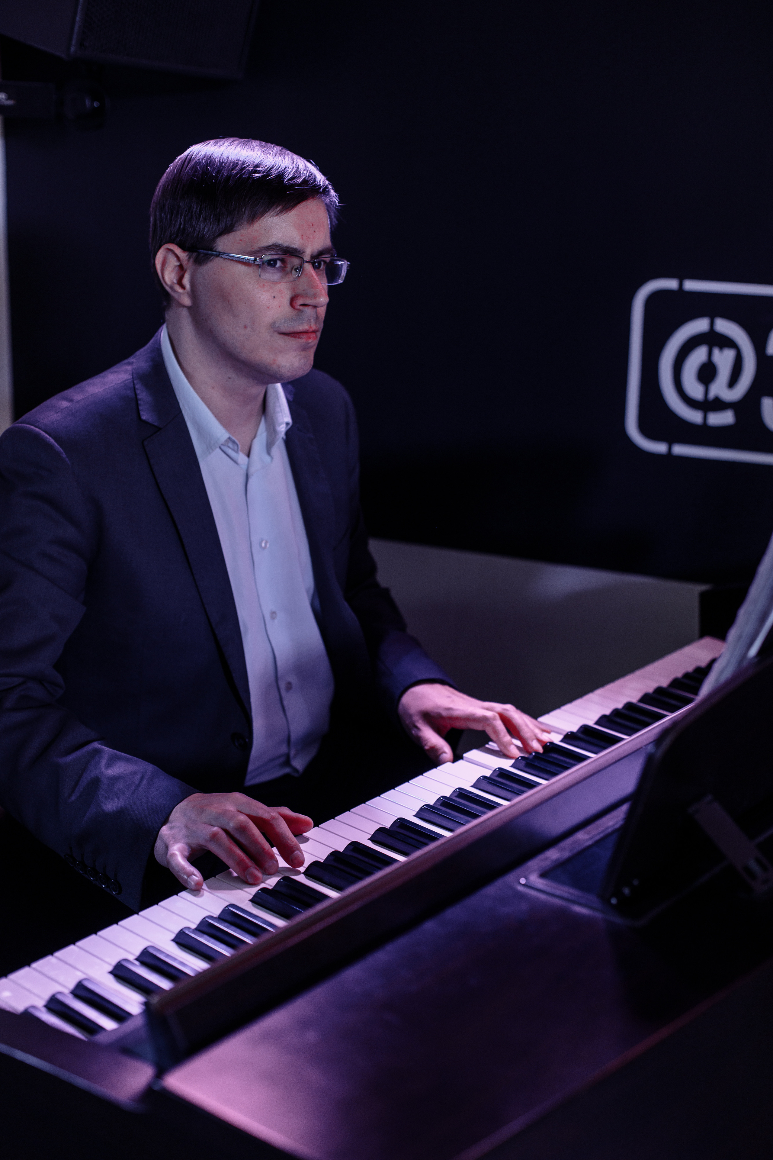 День рождения в 39BAR. Свадебный и портретный фотограф в Королёве Сергей Чихарев