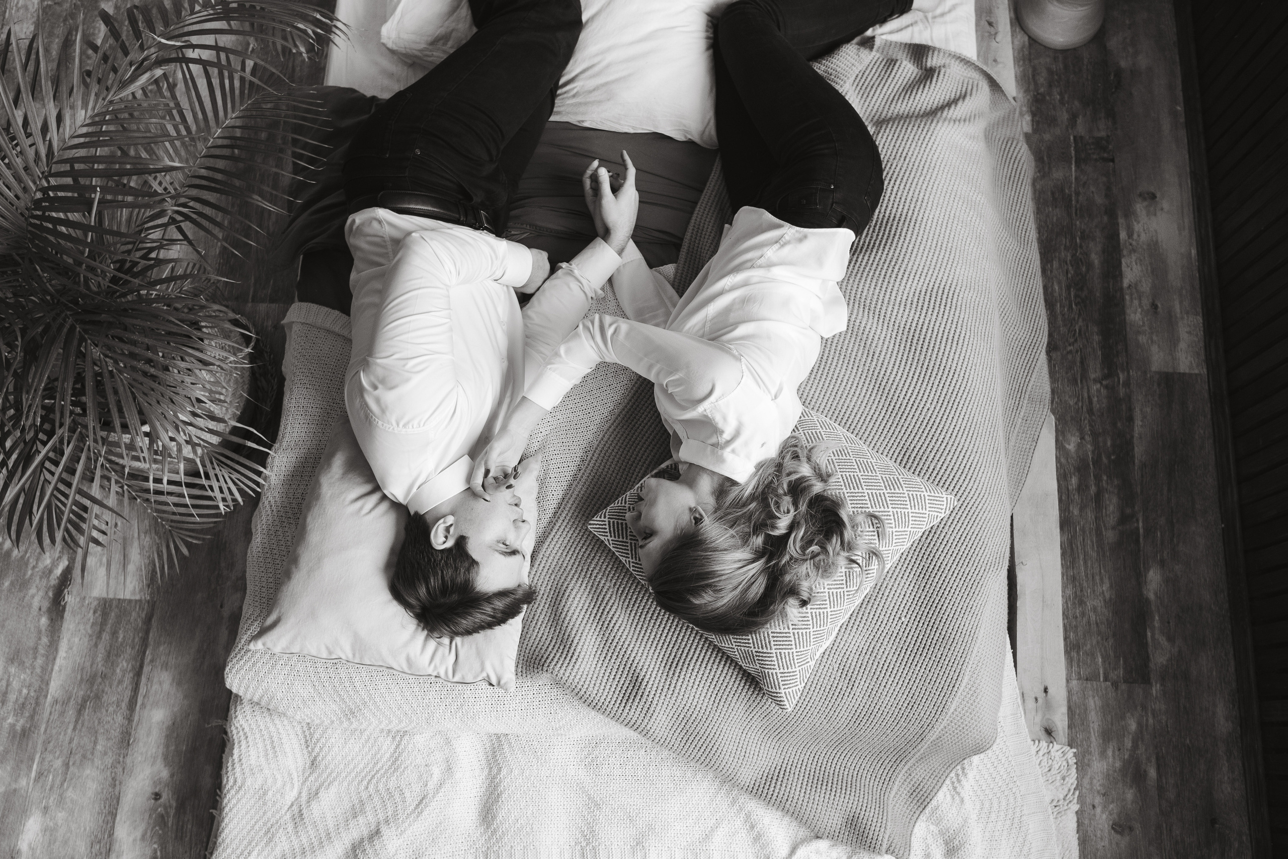 Трое в студии. Свадебный и портретный фотограф в Королёве Сергей Чихарев