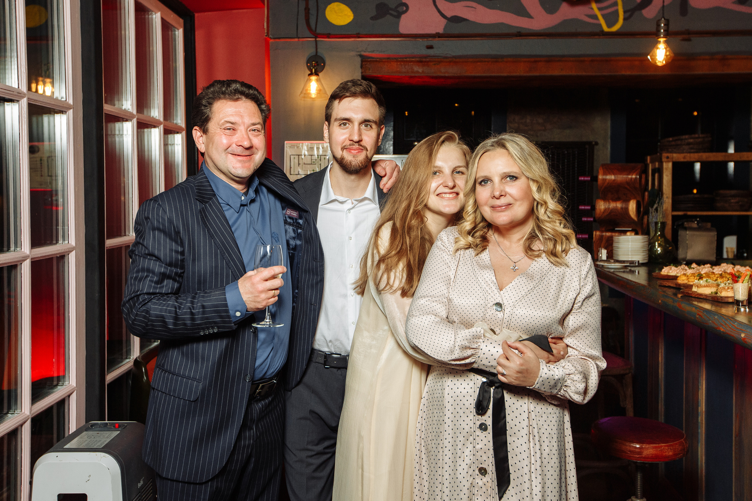 Полина и Витя. Свадебный и портретный фотограф в Королёве Сергей Чихарев