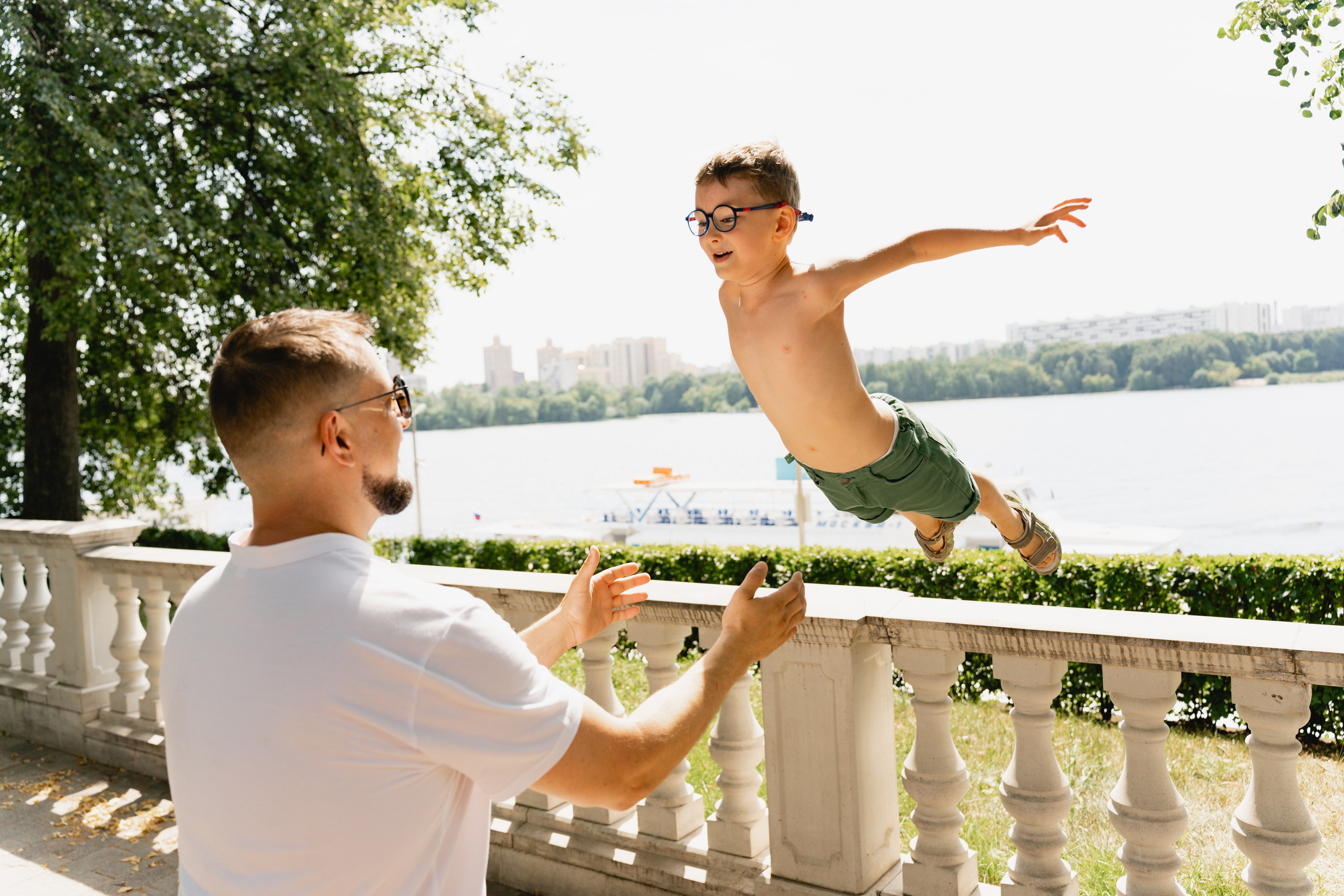 Семейная прогулка на Речном вокзале. Виктория Саханкова — портретный и семейный фотограф в Москве
