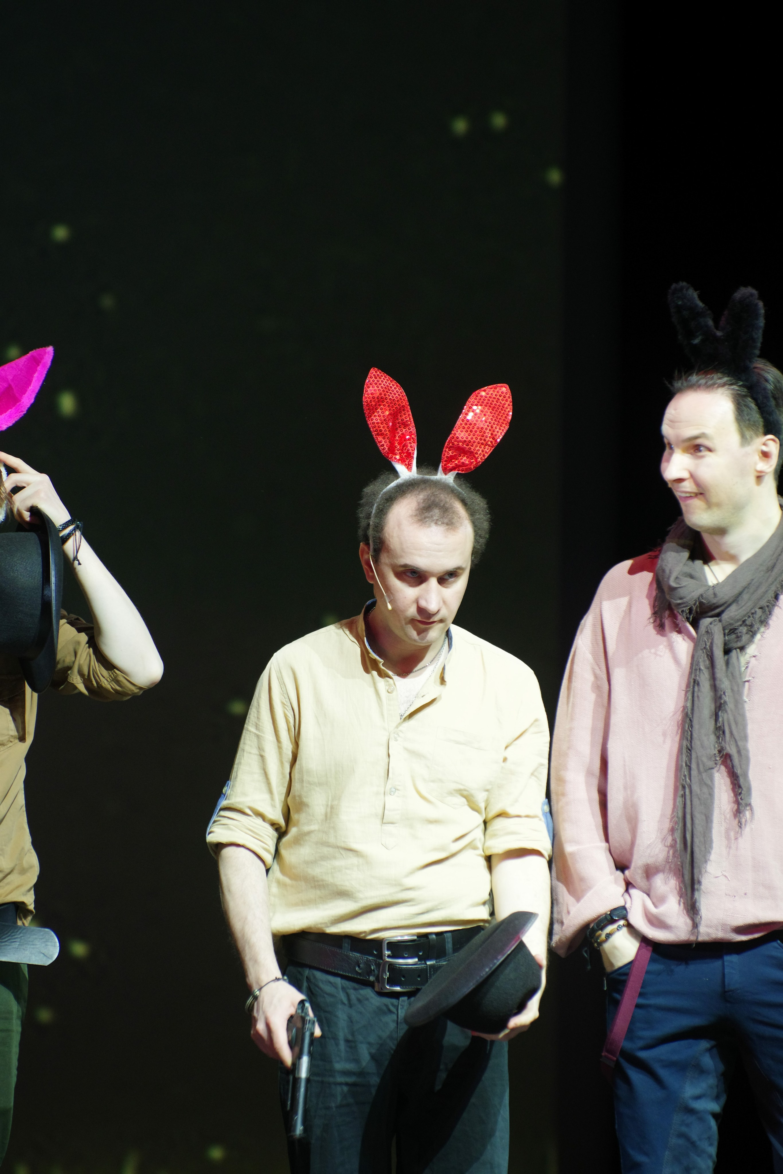 Театр И-Он, Люди и мыши. Семейный и детский фотограф Антон Зорин