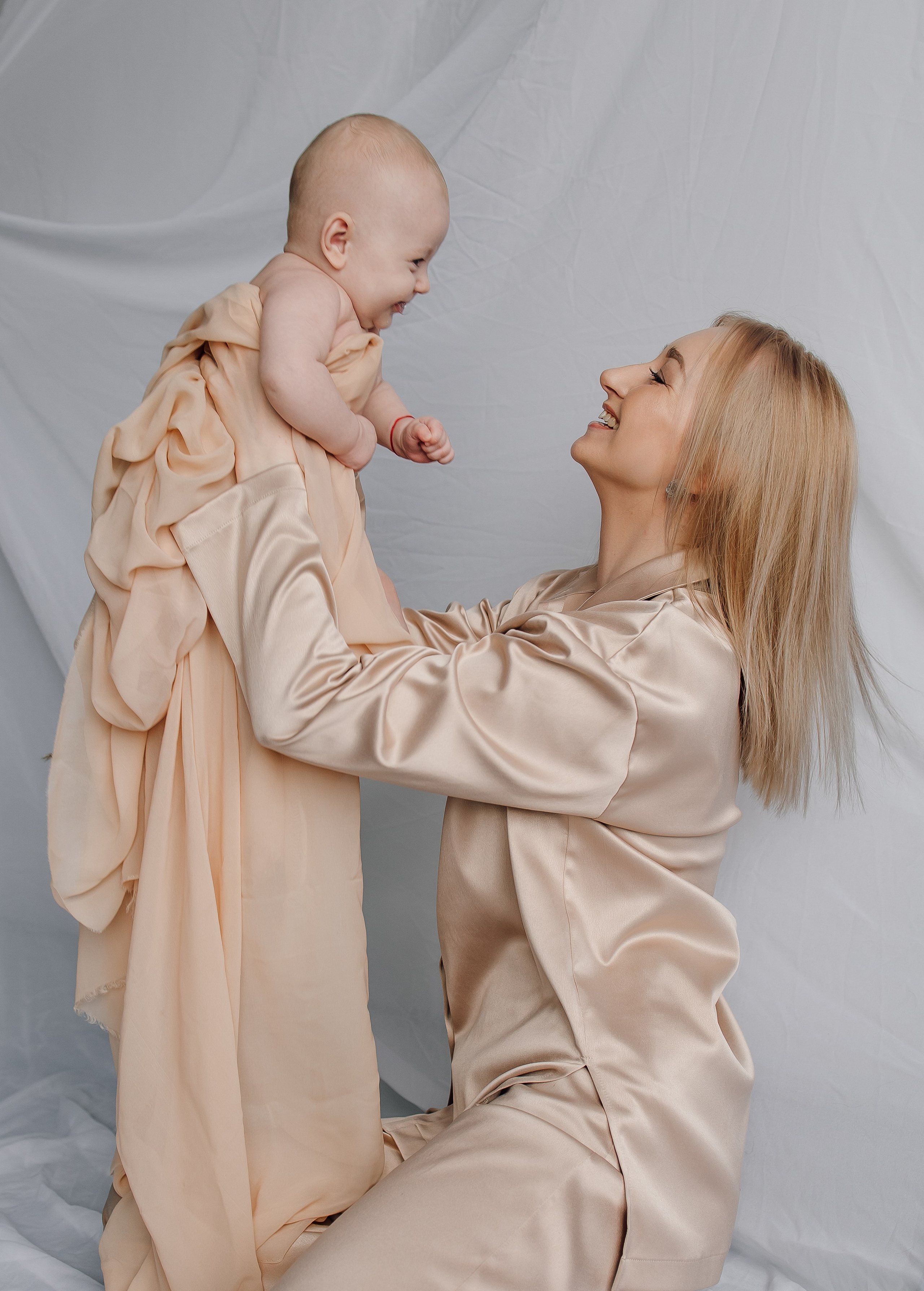 Настя, Саша и малышка