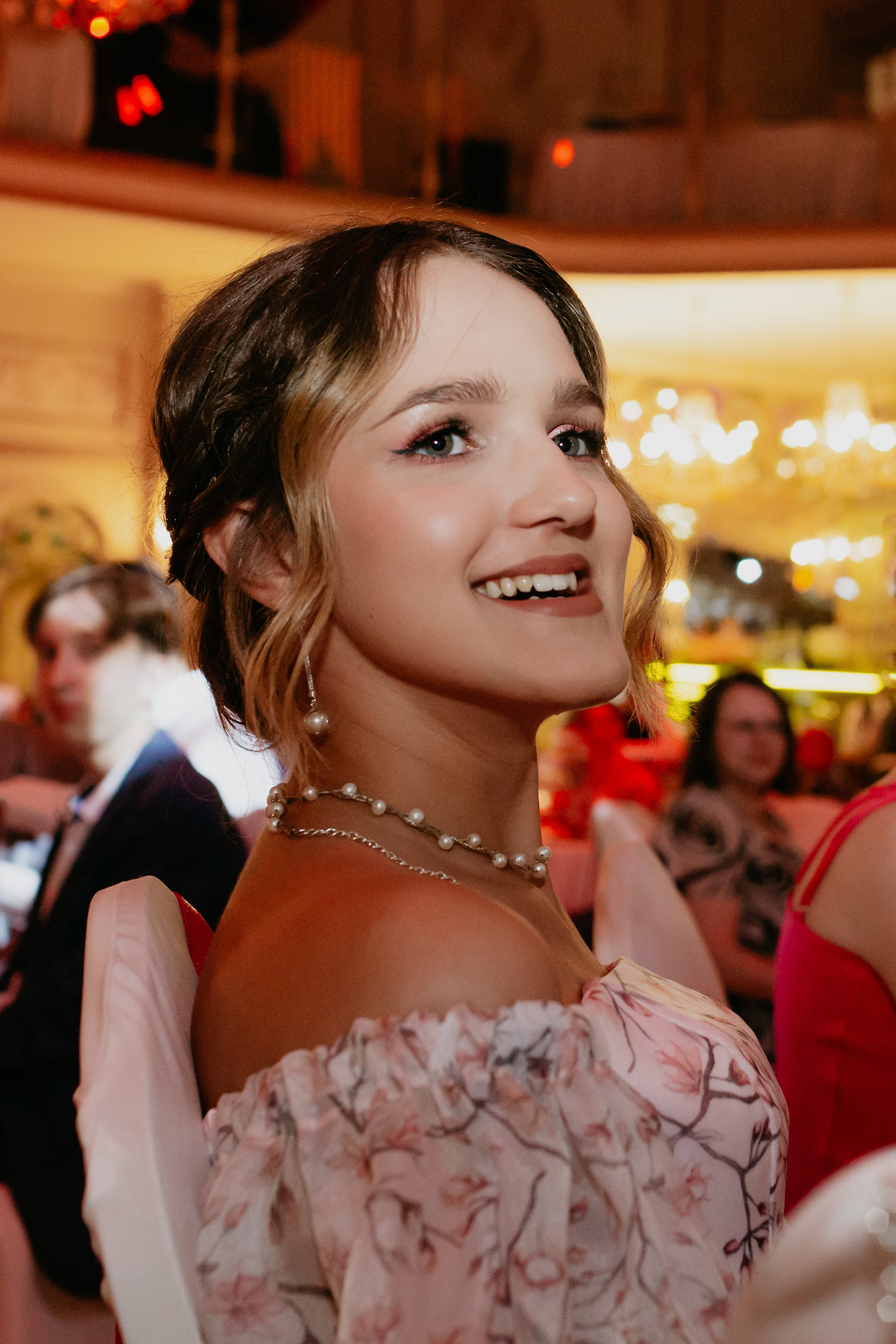 Выпускной. 11 лицей. Фотограф в Челябинске Ополихина Анна