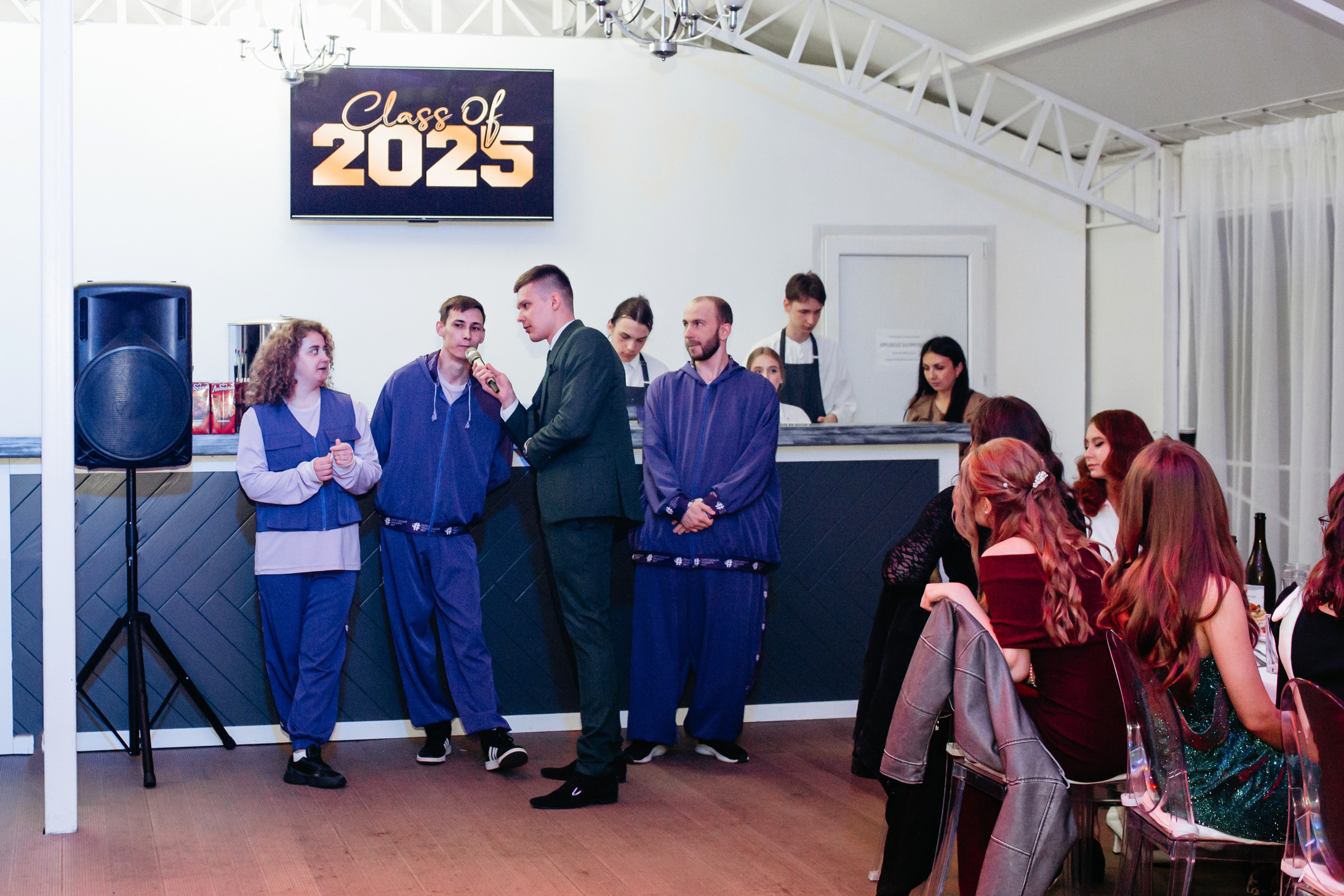 Выпускной 2025 (41 школа) 11 класс. Фотограф в Челябинске Ополихина Анна