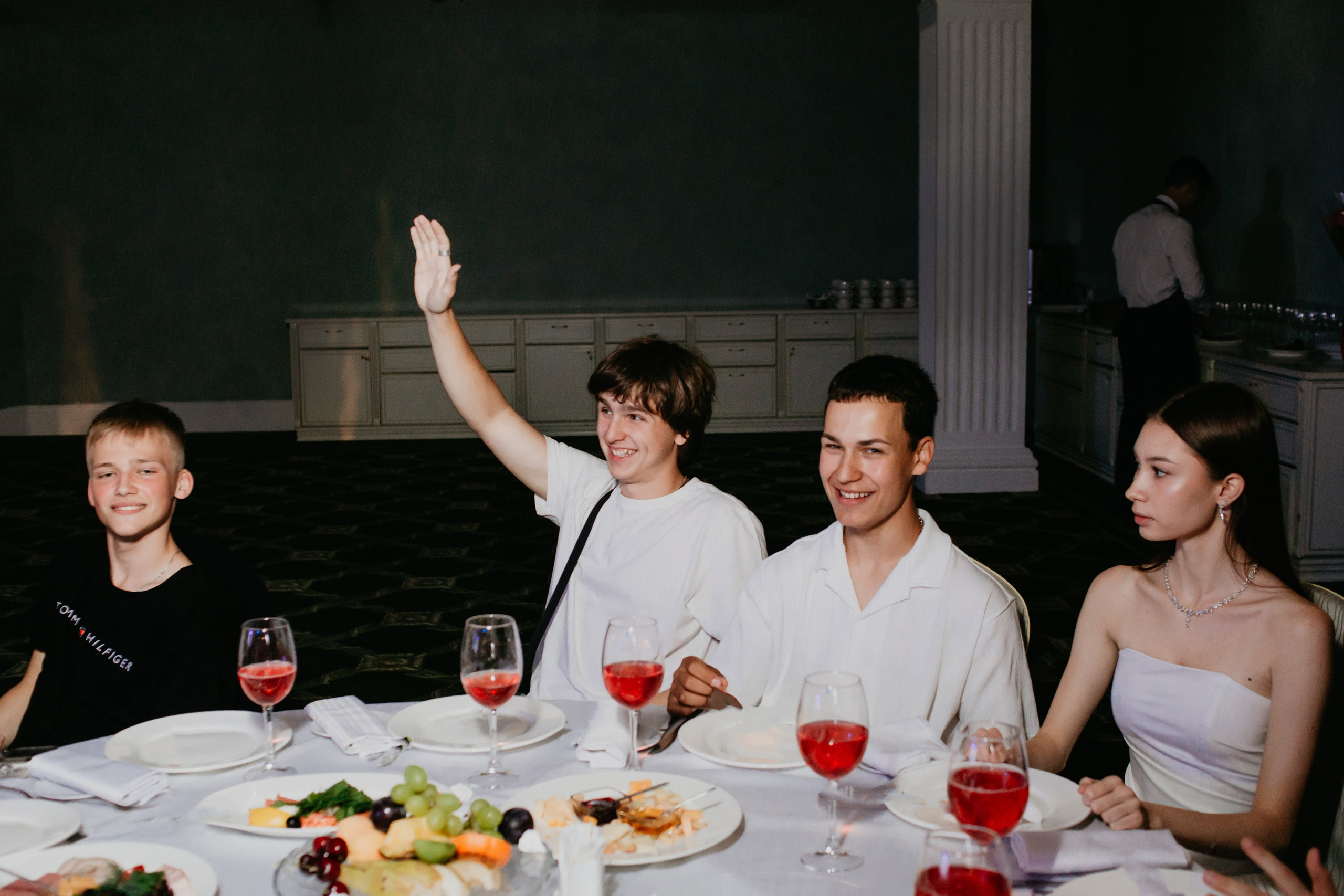 Выпускной 2025 (9класс) 124 школа. Фотограф в Челябинске Ополихина Анна