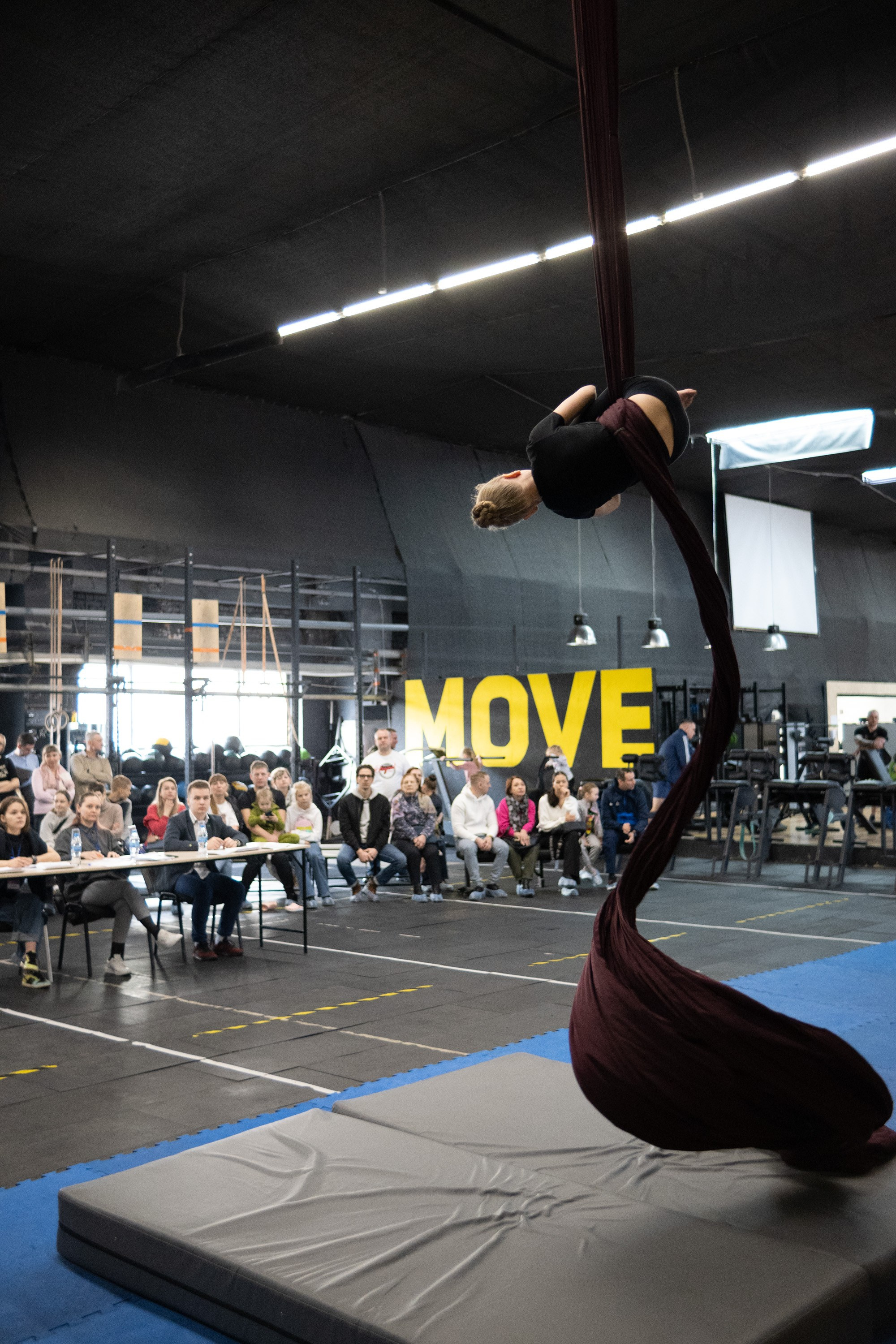 Внутриклубные соревнования по воздушной гимнастике 02.04.23