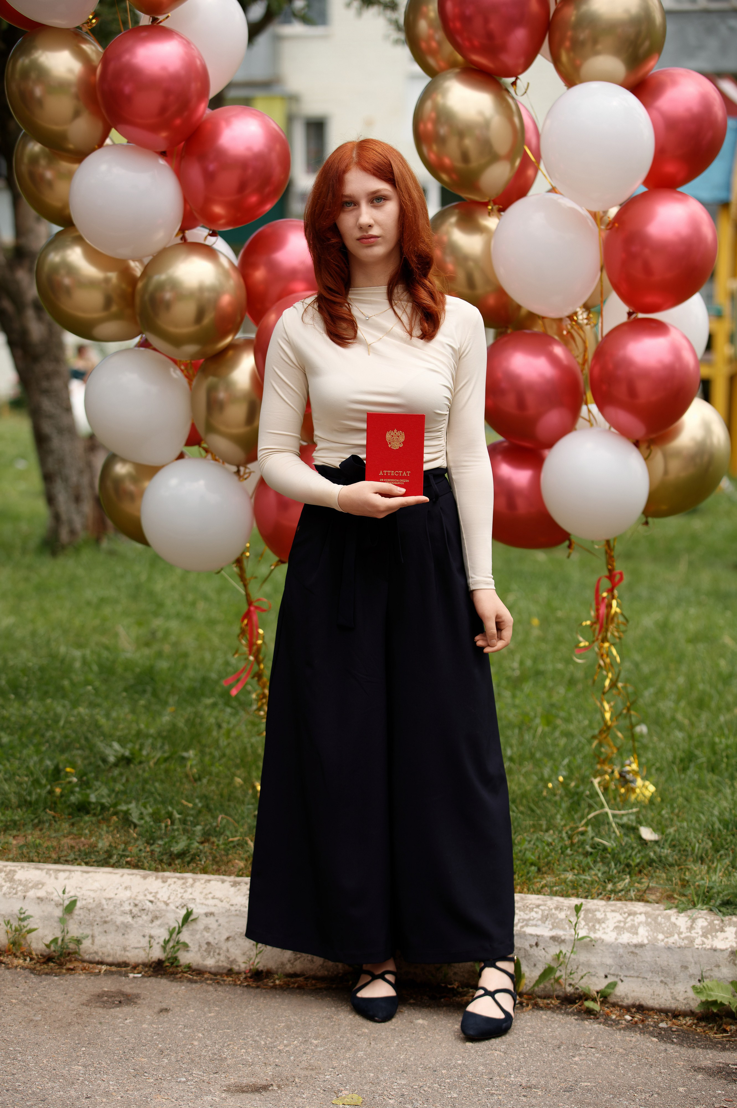 Вручение аттестатов Школа № 57. Семейный фотограф — Макс Белогрудов