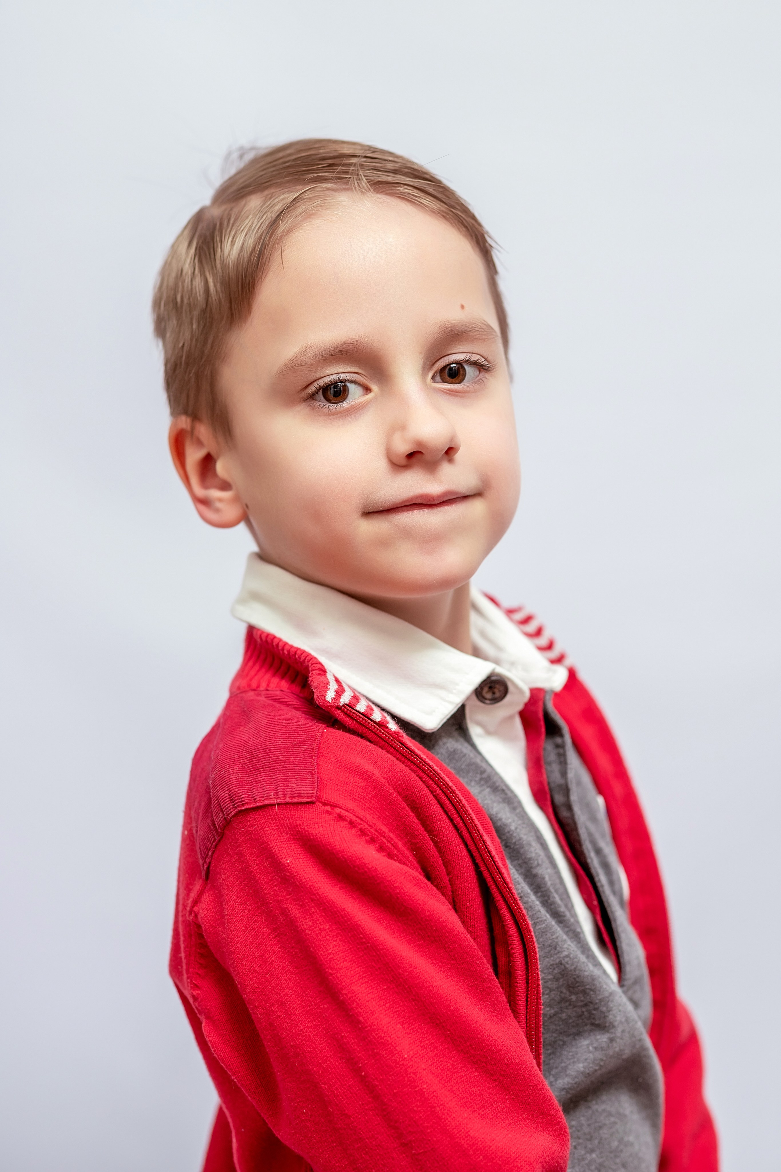 СТУДИЙНЫЙ минимализм ДЕТСКИЙ. Фотограф Алина Лебедь