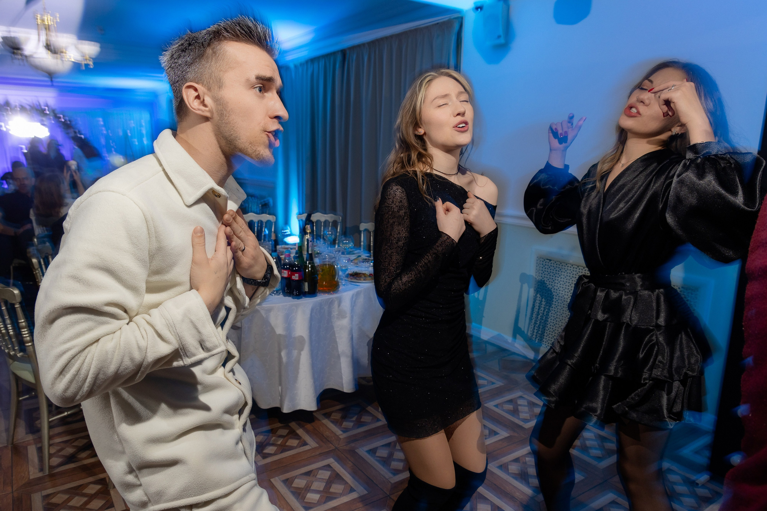 Корпоративная фотосъемка для кафе GARAGE | Новый год 2025 | Минск. Свадебный фотограф в Минске/Беларуси Сергей Спиридонов