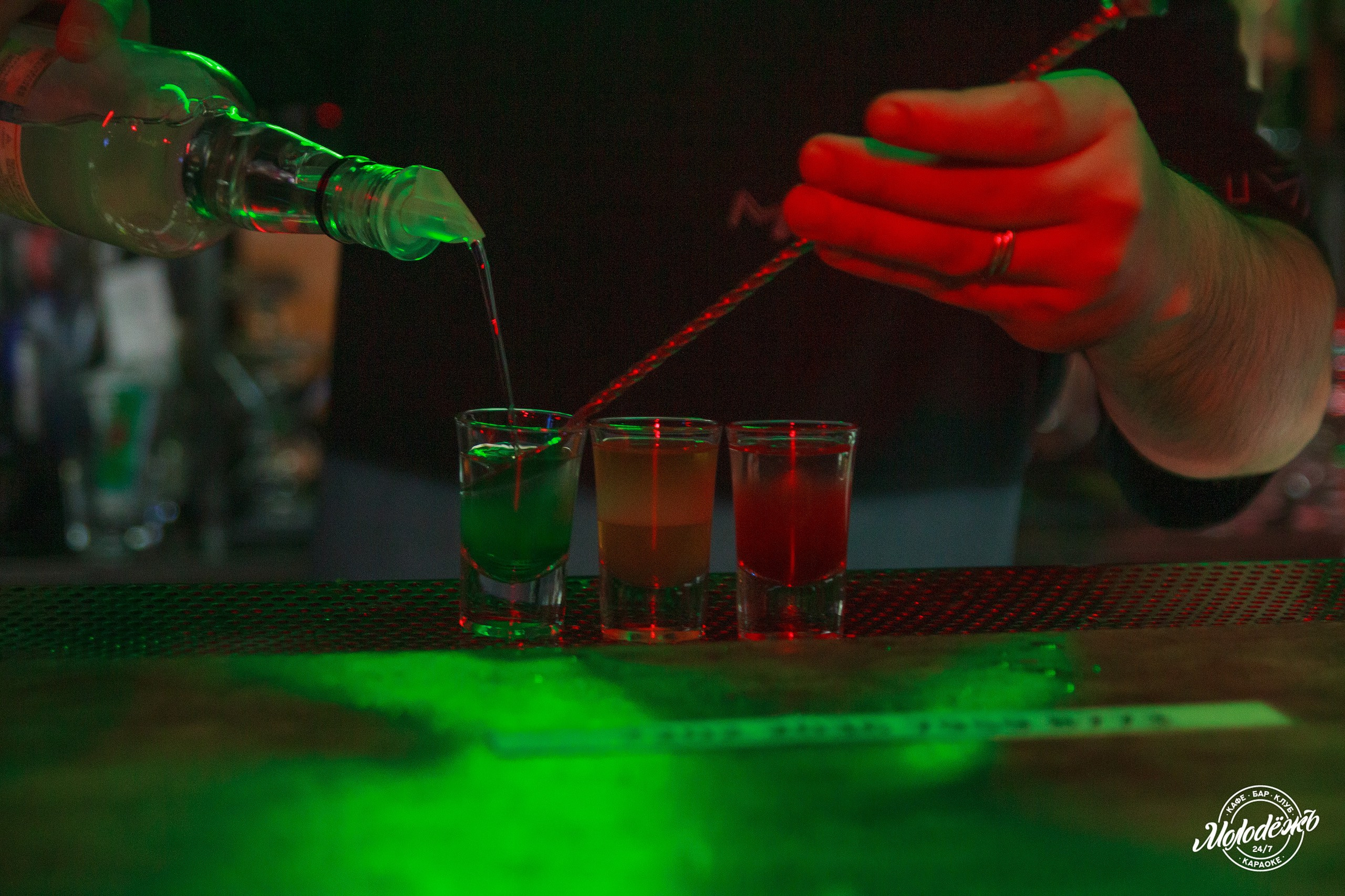 Клуб Молодёжь лучшее. Контакты