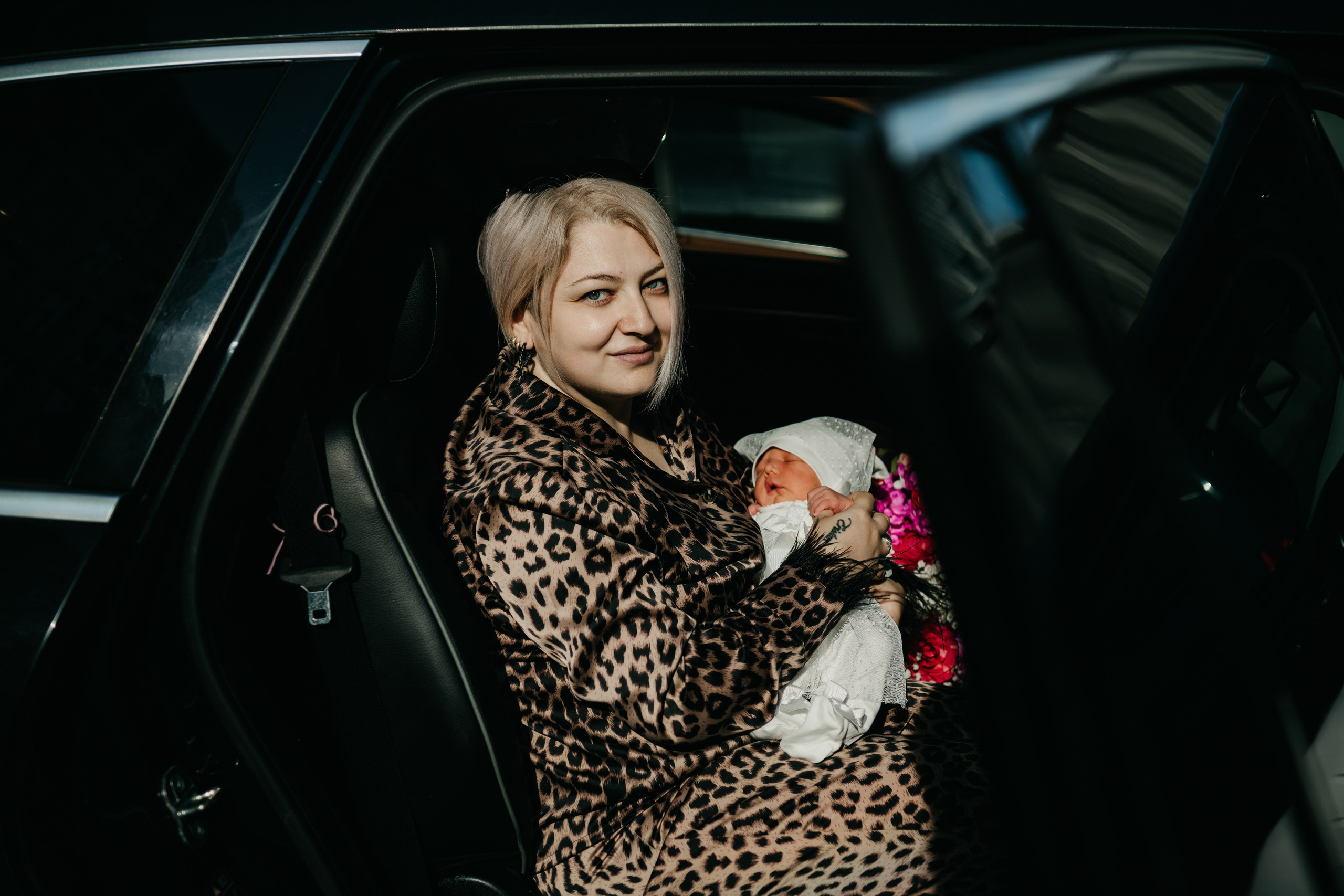 Выписка Арианы. Коммунарка. Фотограф на выписку из роддома в Москве и МО