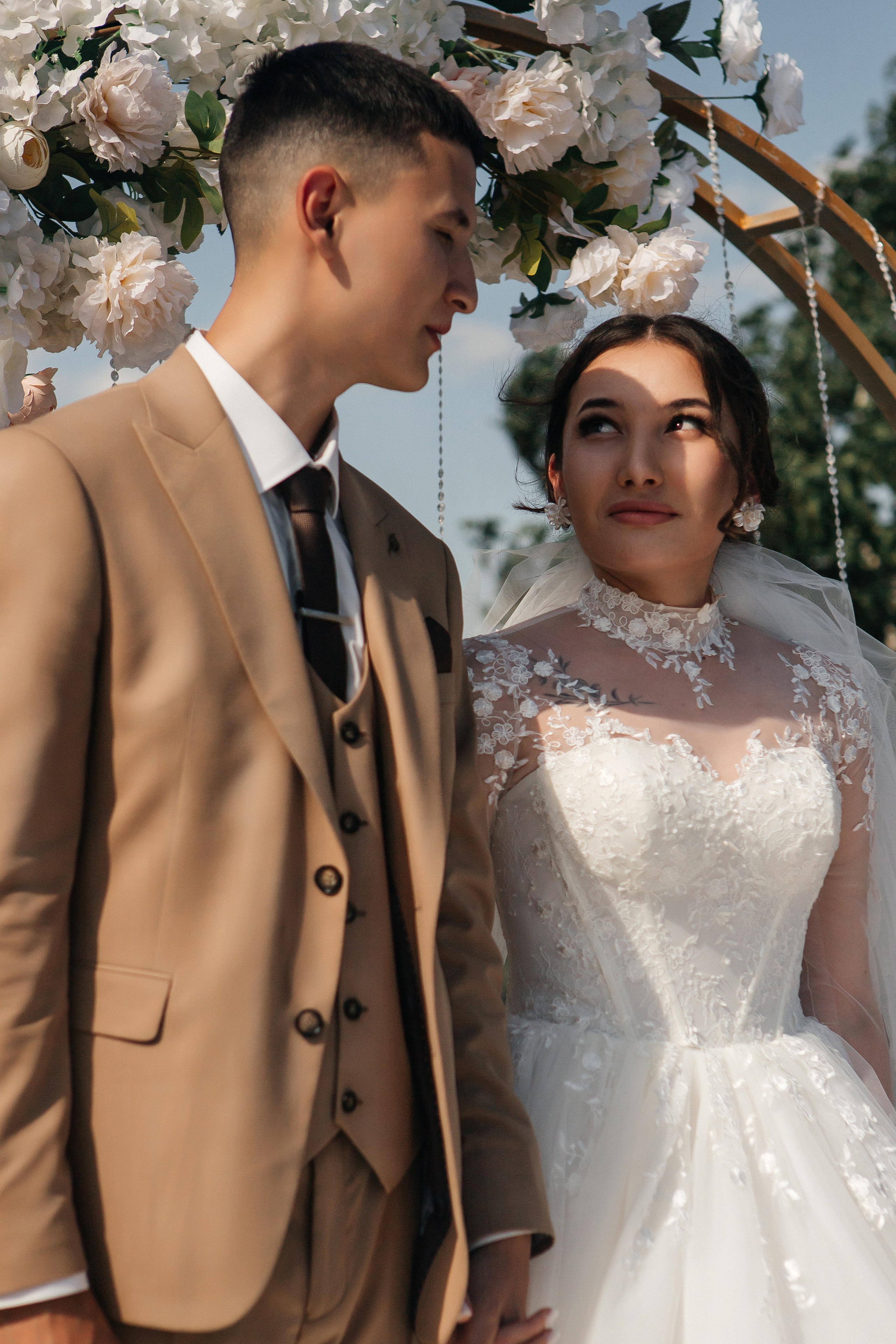 Свадьба в Динопарке. Свадебный фотограф Виктория Чуйко Магнитогорск. Визуал для бизнеса