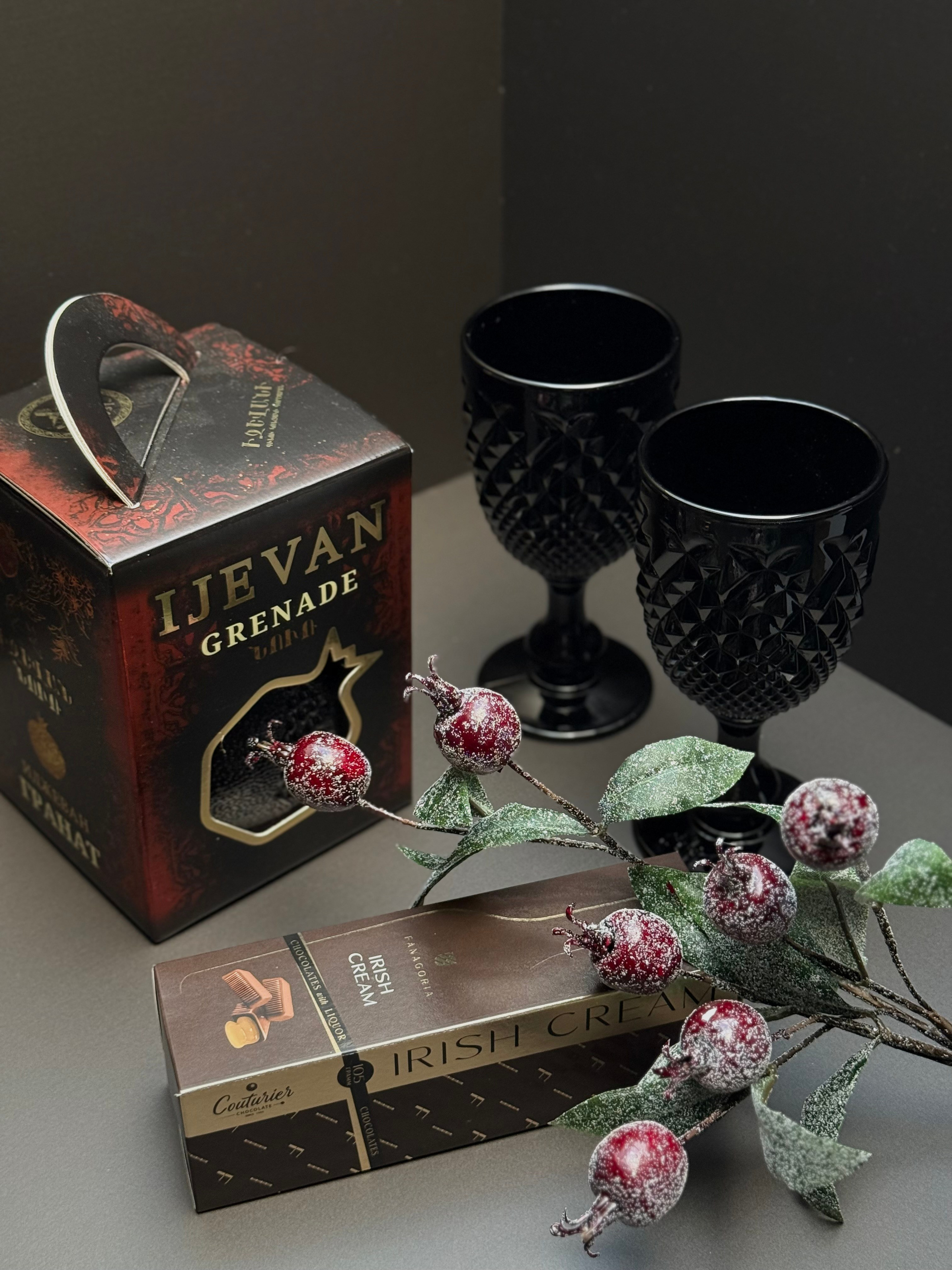 «Зимний гранат (2)». Студия подарочных наборов «Владия»