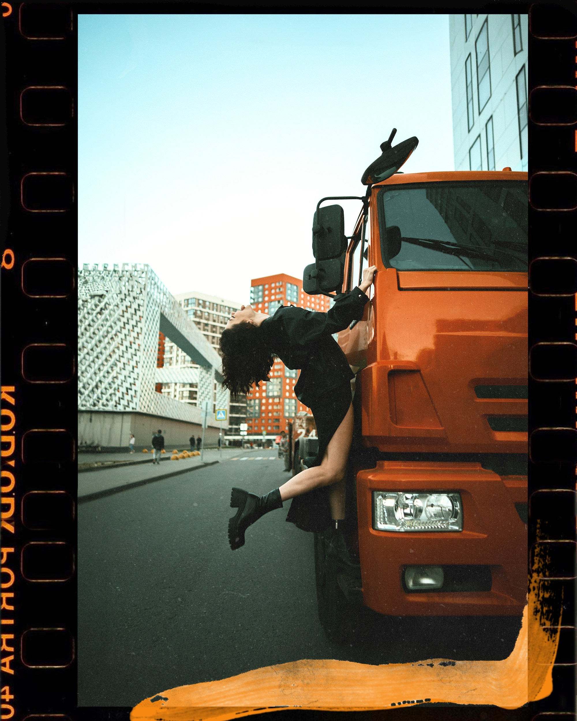 Влада стрит