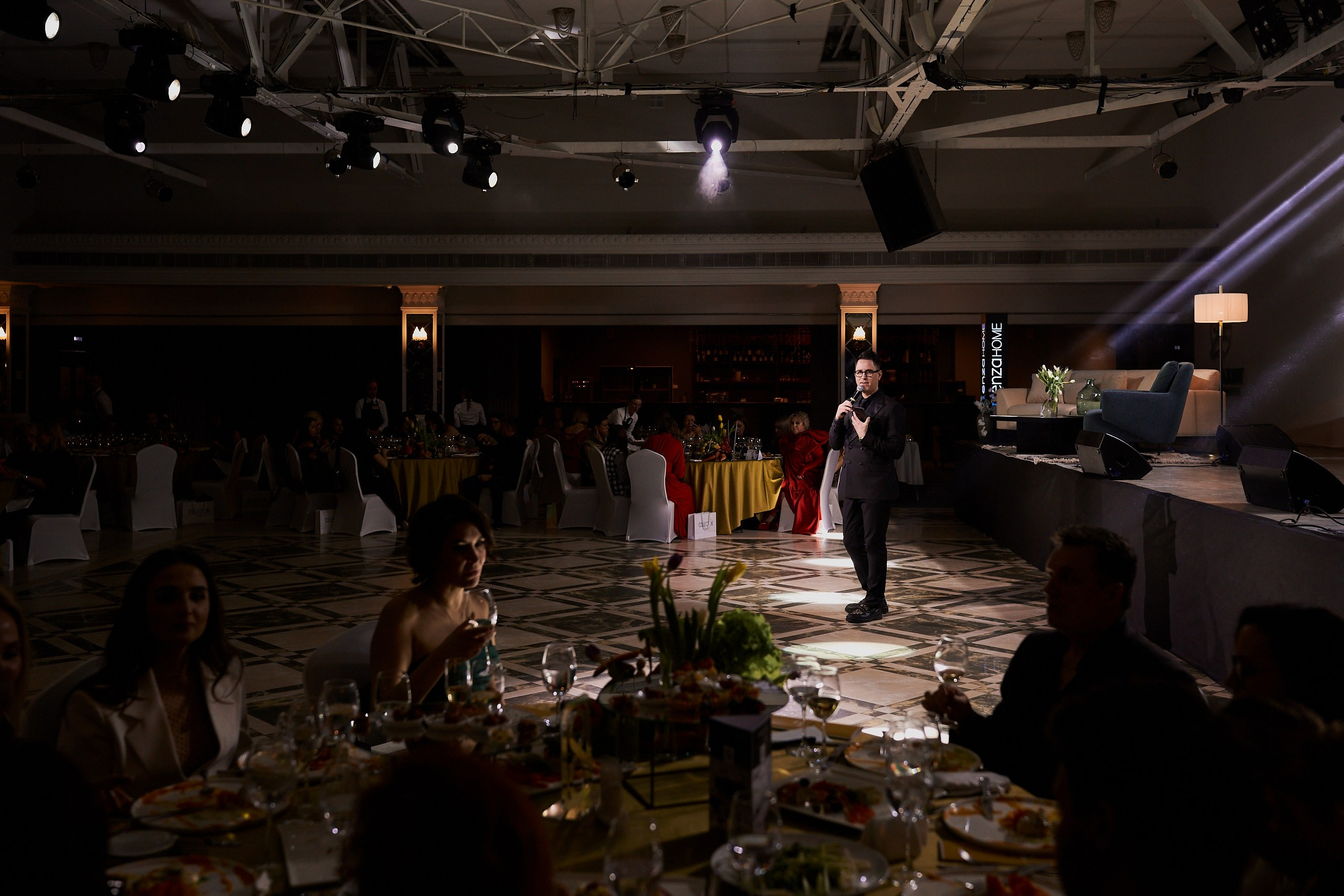 «Жирный бал». Матвей Яворский — фотограф в Челябинске