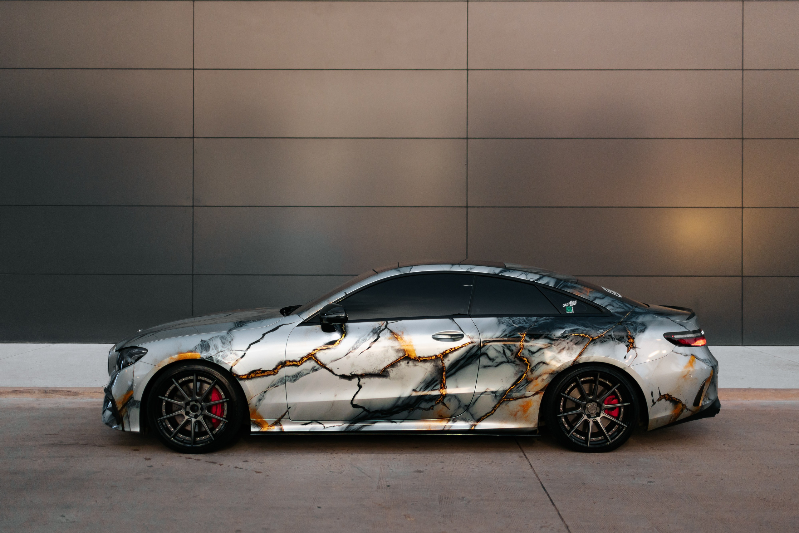 Mercedes Benz E 53. Фотограф в на Пхукете Сергей Войлоков