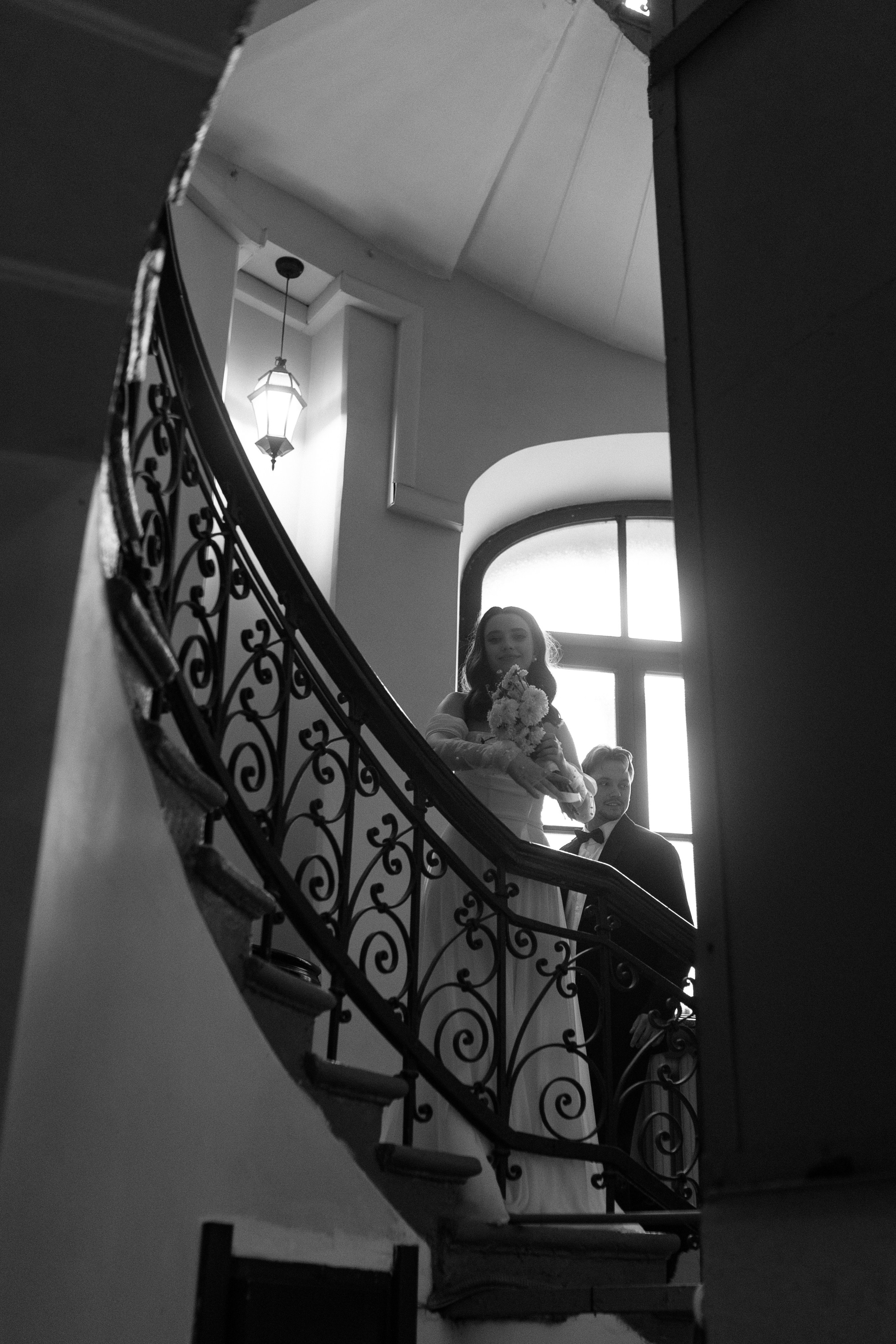 Свадебная фотосессия в квартире-студии. Свадебный фотограф в Москве Мария Крош