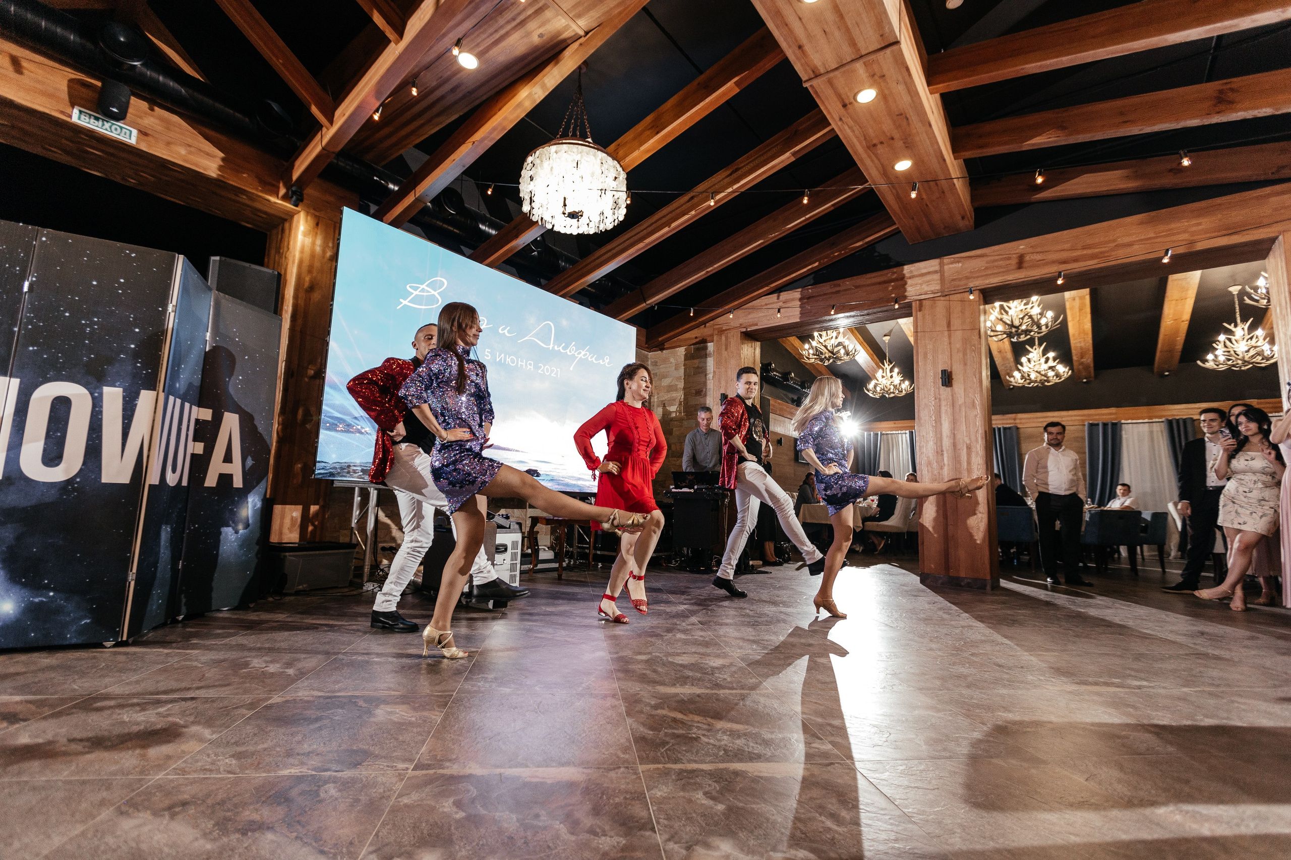 Свадебный фотограф Уфа — Руслан ГабдлисламовЖивые эмоции, красивые кадры, воспоминания на всю жизнь.Работаю по всей Республике Башкортоста. Свадебный фотограф Уфа Руслан Габдлисламов