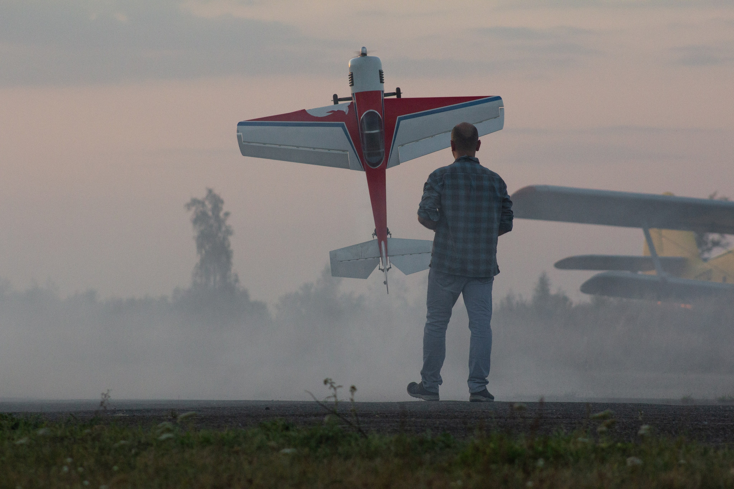 Plane. Lifestyle photographer Turku. I catch emotions in the frame
