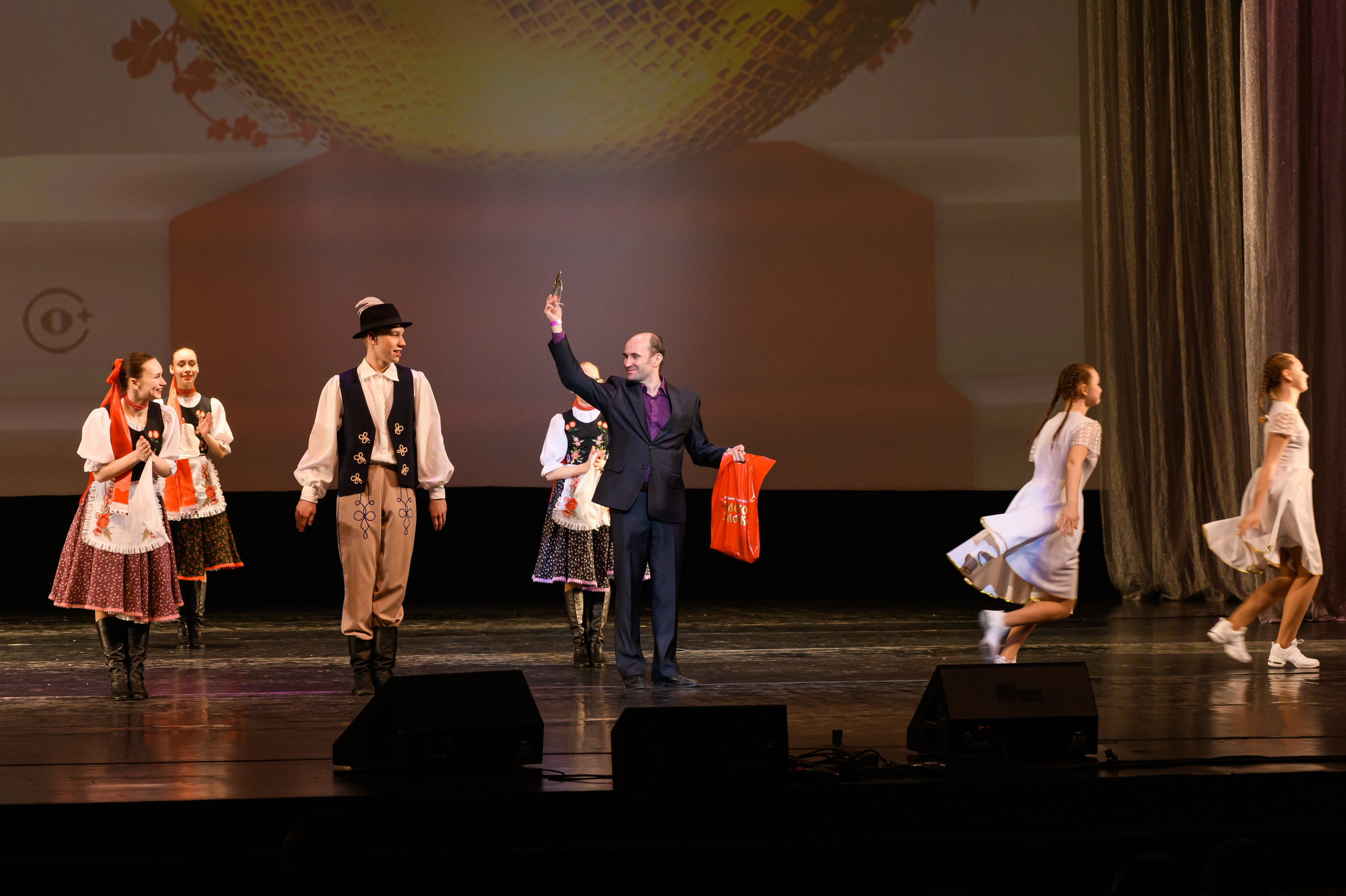 23 апреля, часть 2, БКЗ Октябрьский, г. Санкт-Петербург. Золотое яблочко