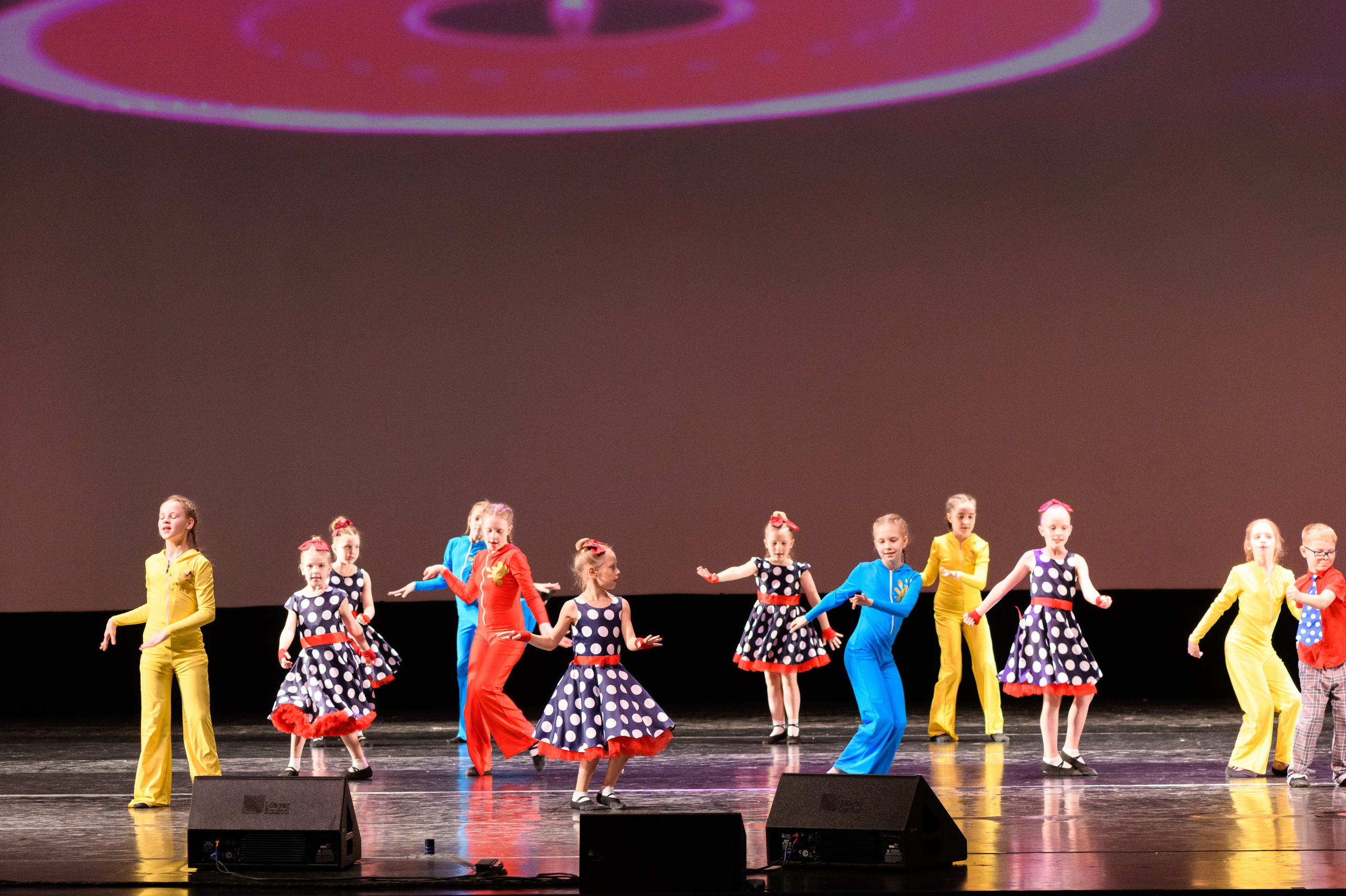 23 апреля, часть 2, БКЗ Октябрьский, г. Санкт-Петербург. Золотое яблочко