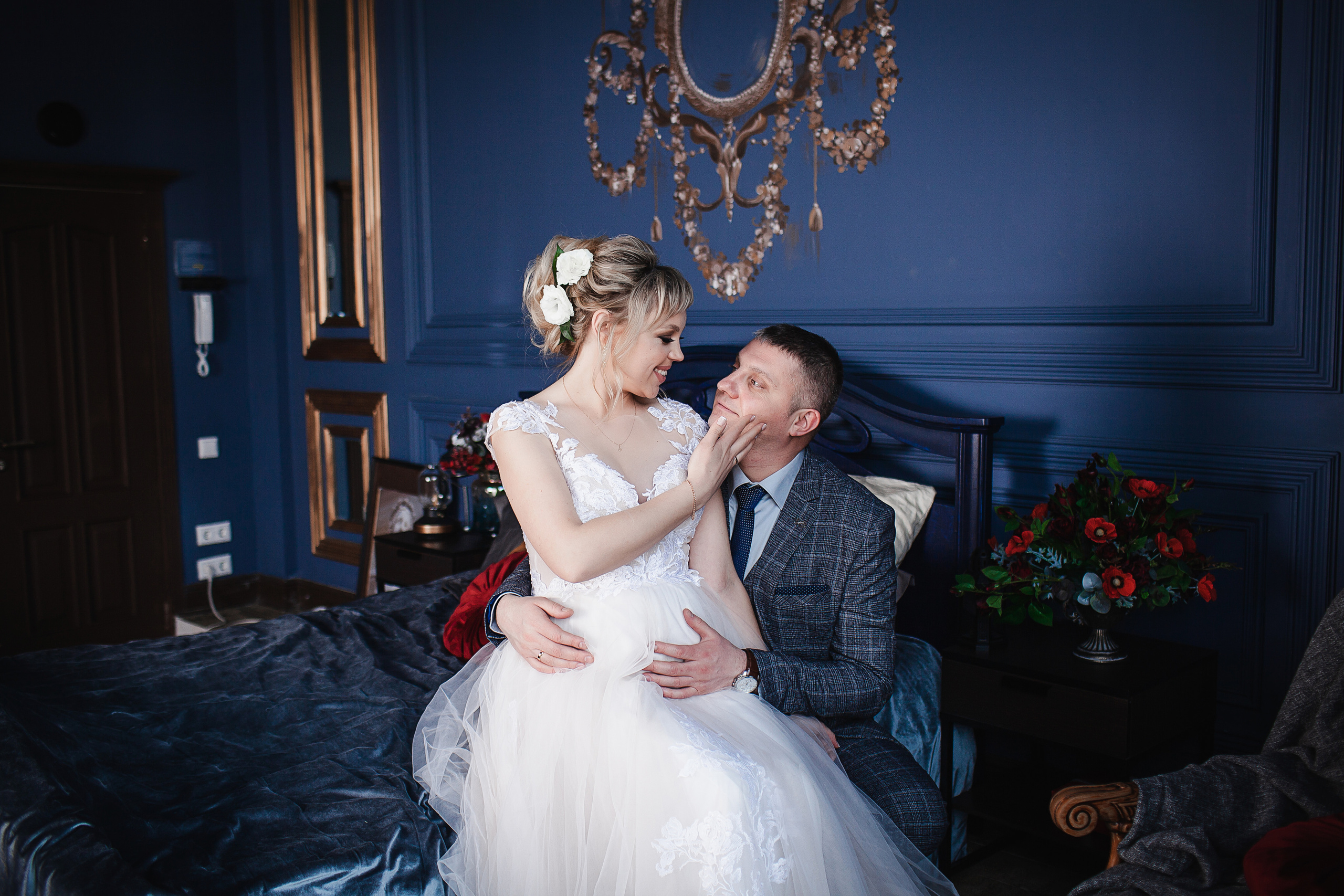 невеста, жених и невеста, костюм жениха, свадебное платье, фотограф Елизавета Сорокина, свадебный фотограф, фотограф на свадьбу, свадебный фотограф спб, фотограф на свадьбу спб, свадебный фотограф в санкт-петербурге, регистрация брака,свадебная фотосессия, фотостудия для свадьбы, образ невесты, свадебная прическа спб, свадебный макияж спб