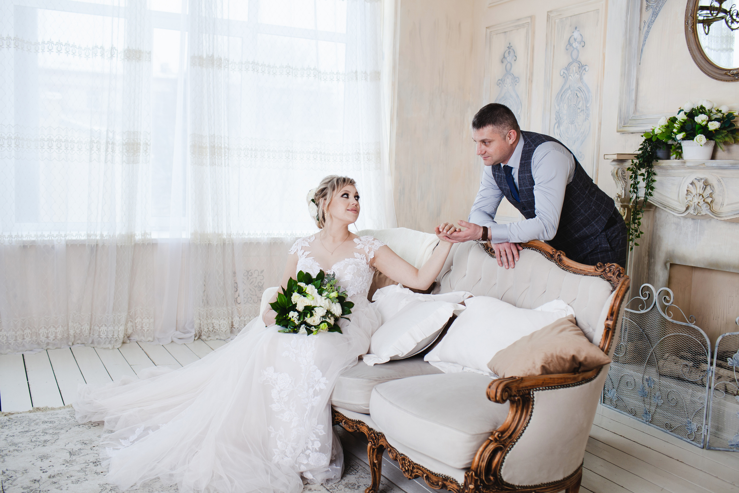 невеста, жених и невеста, костюм жениха, свадебное платье, фотограф Елизавета Сорокина, свадебный фотограф, фотограф на свадьбу, свадебный фотограф спб, фотограф на свадьбу спб, свадебный фотограф в санкт-петербурге, регистрация брака,свадебная фотосессия, фотостудия для свадьбы, образ невесты, свадебная прическа спб, свадебный макияж спб