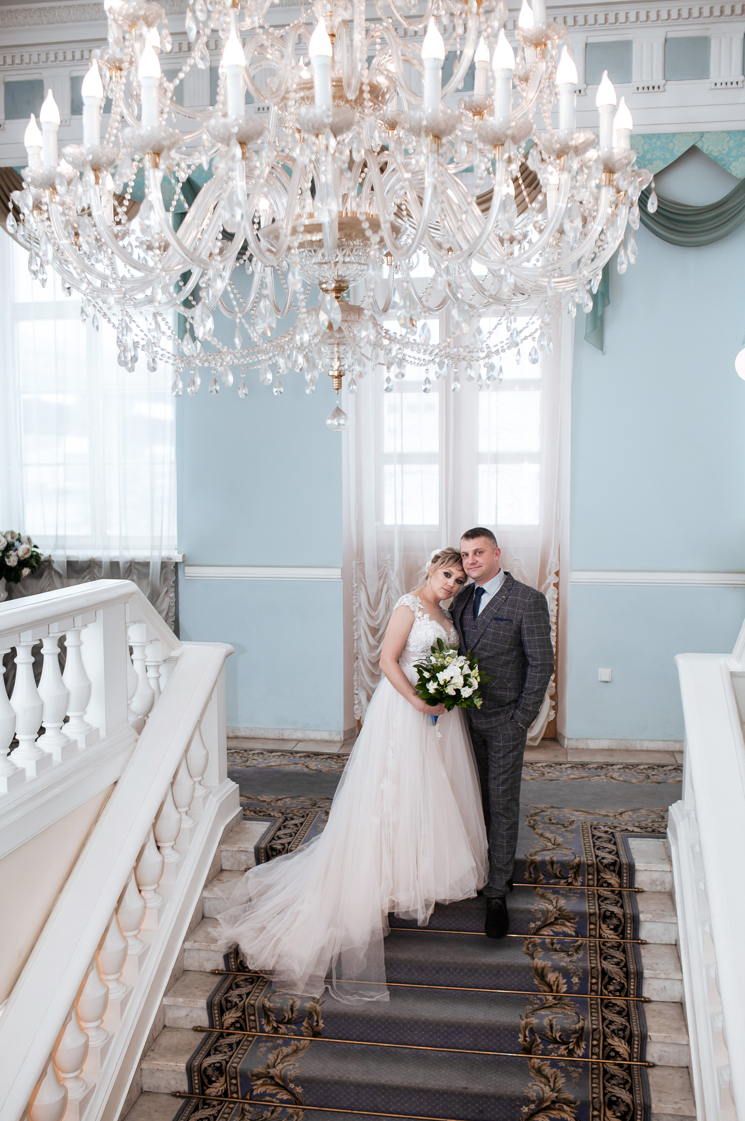 Загс Кировского района, жених и невеста, свадебное платье, костюм жениха, фотограф Елизавета Сорокина, свадебный фотограф, фотограф на свадьбу, свадебный фотограф спб, фотограф на свадьбу спб, свадебный фотограф в санкт-петербурге,свадебная фотосессия