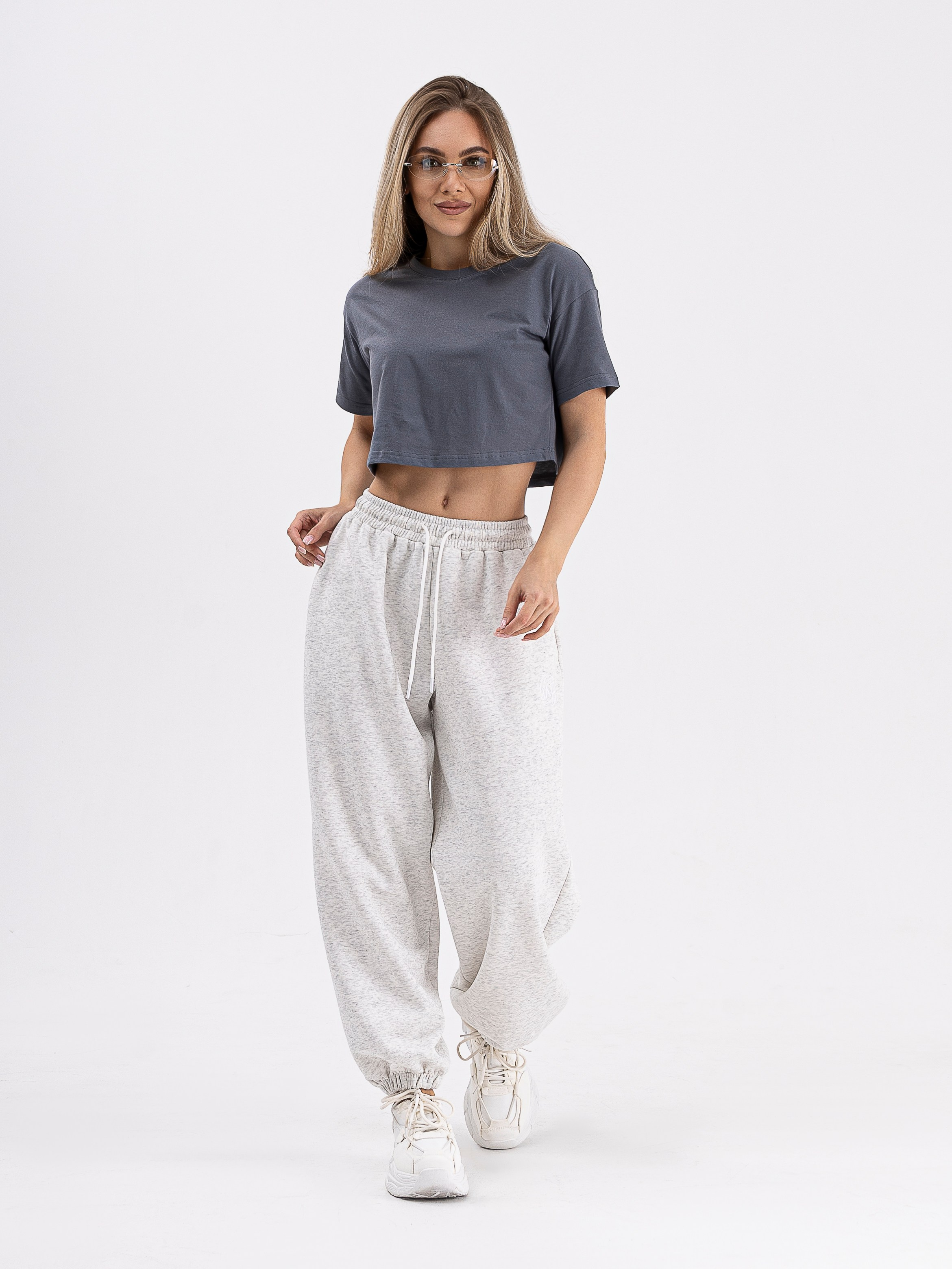 Настя. Фото для маркетплейсов в самых сочных локациях города Сочи