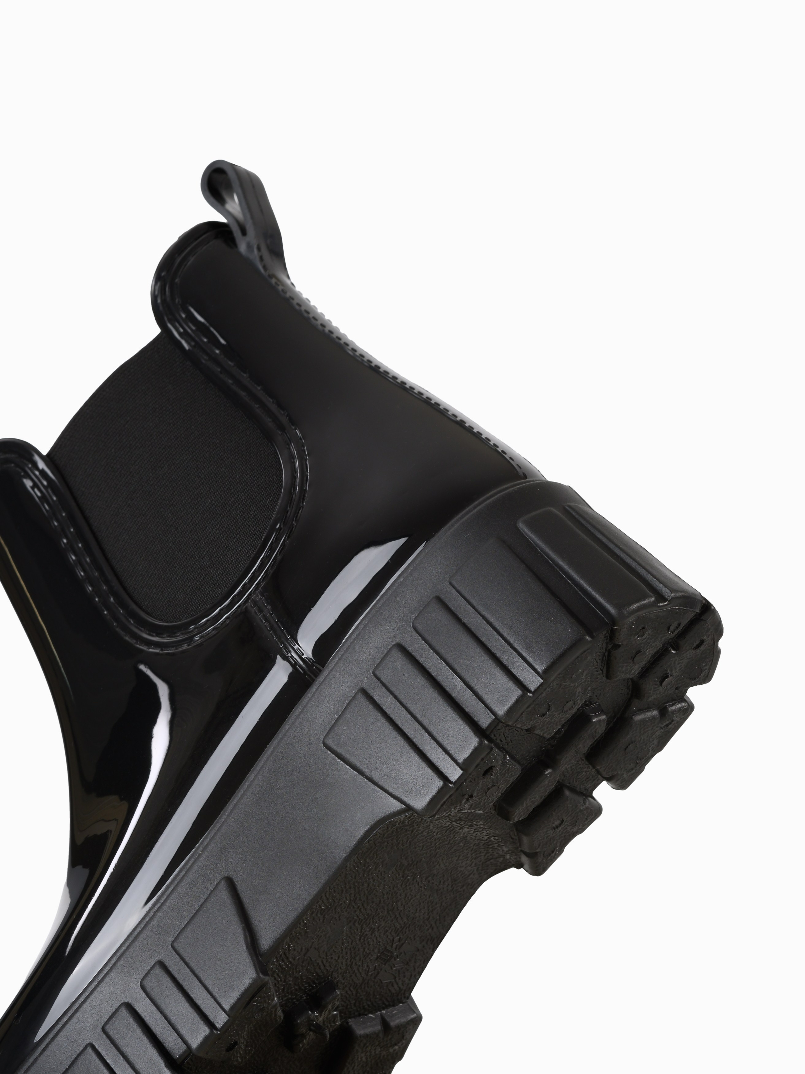 Обувь. Предметный фотограф, инфографика и видео в Санкт-Петербурге