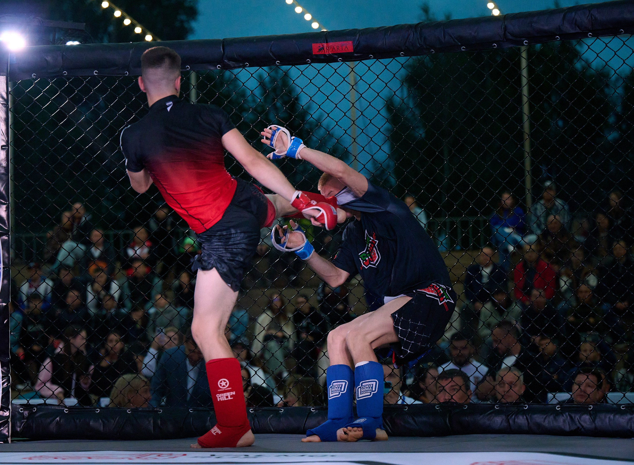 ММА. Битва на Иже-4. Спортивный репортажный фотограф в Ижевске Сергей Мерзляков