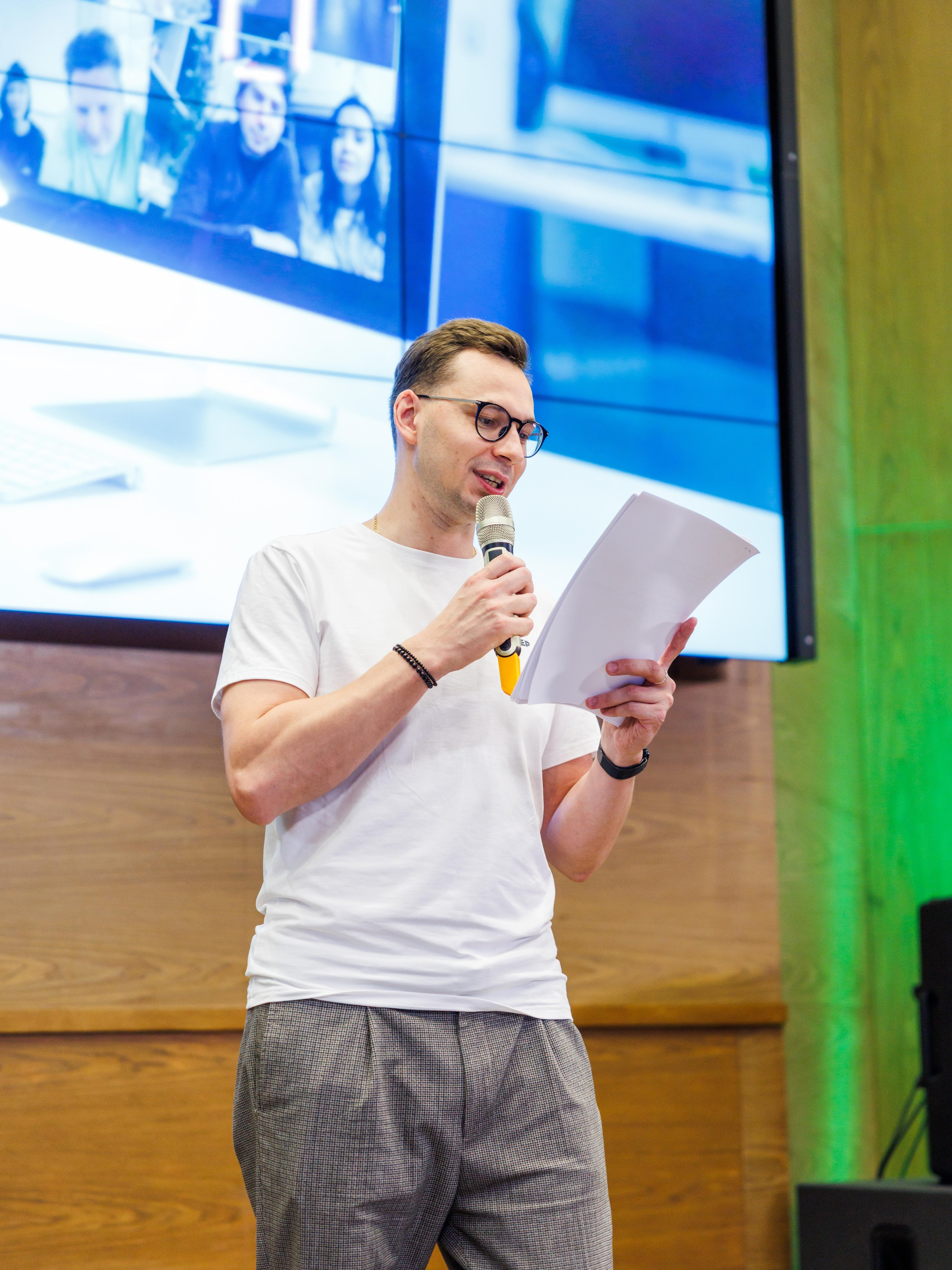 Demo Day Сбер. Профессиональный репортажный фотограф