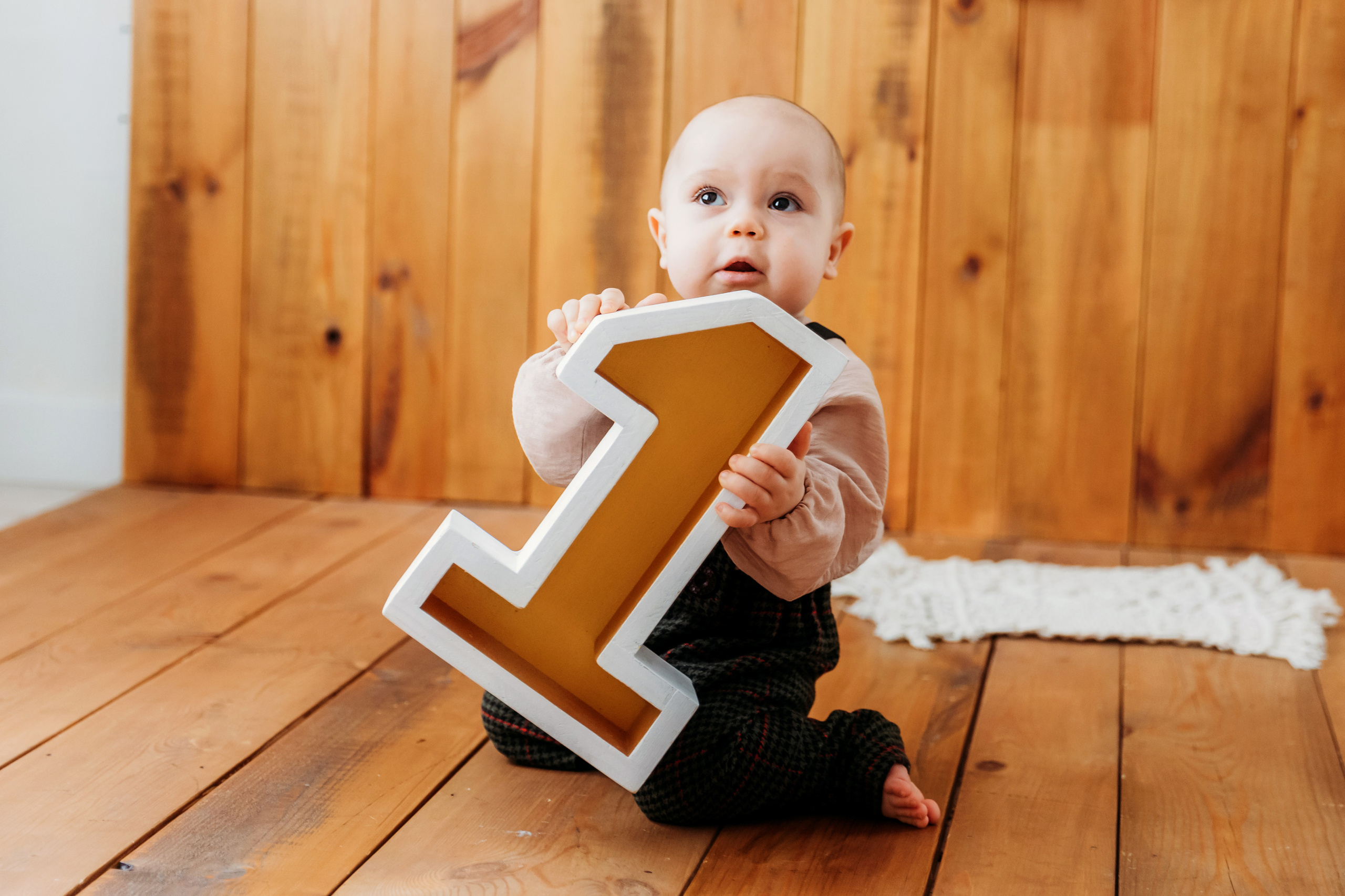 1 годик в студии. Семейный и репортажный фотограф в Иркутске Людмила Лиханская