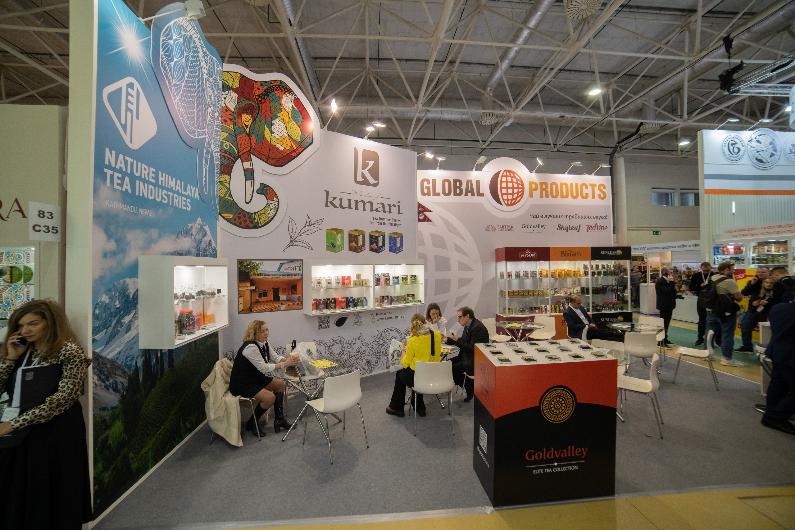 Выставочные стенды. Профессиональный портретный фотограф в Москве Владимир Глаголев