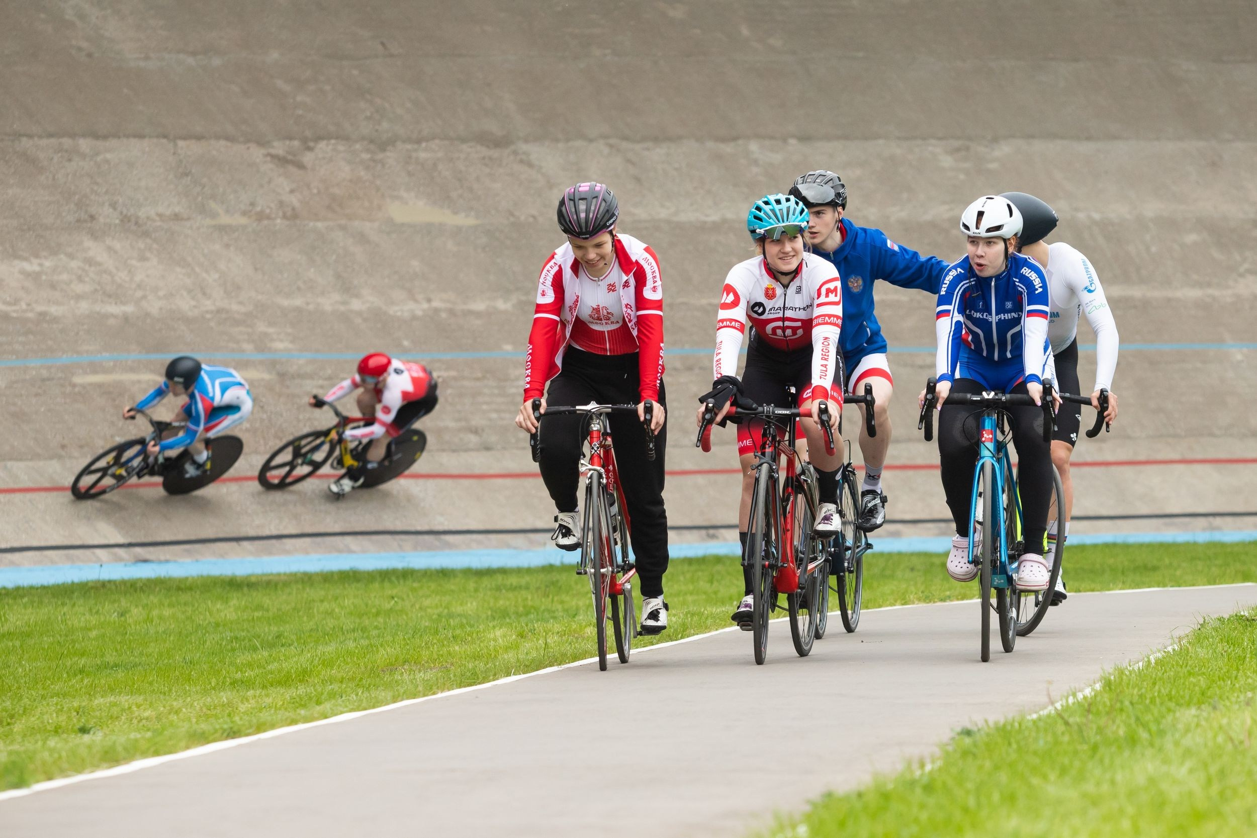 Соревнования по велоспорту «Большой приз Тулы» (19 мая 2023). Репортажный фотограф Алексей Пирязев