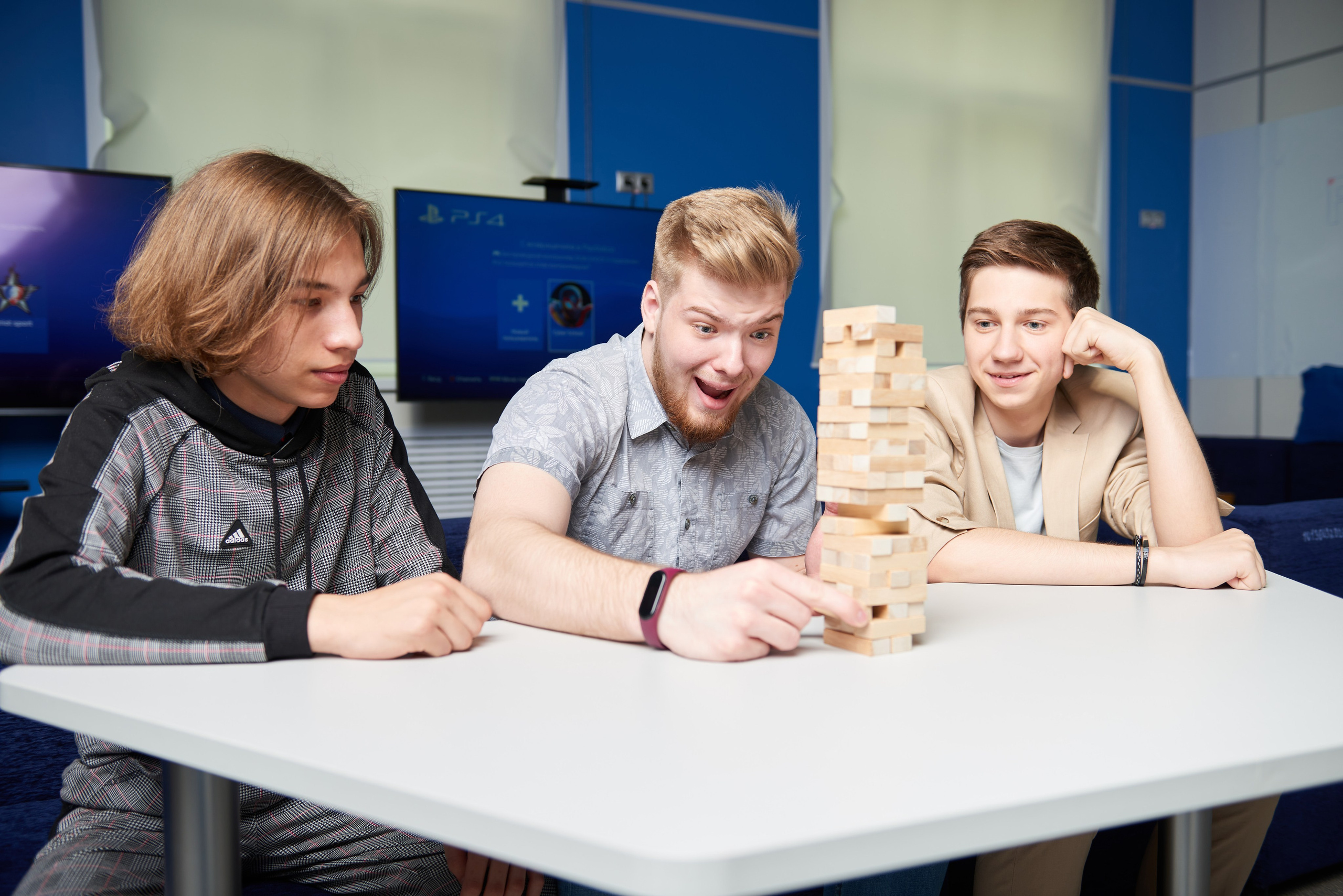 ГАЛЕРЕЯ старшая и средняя школа. Фото и видео Москва. Свадебный фотограф, видеограф, фотосессии, видеосъемка