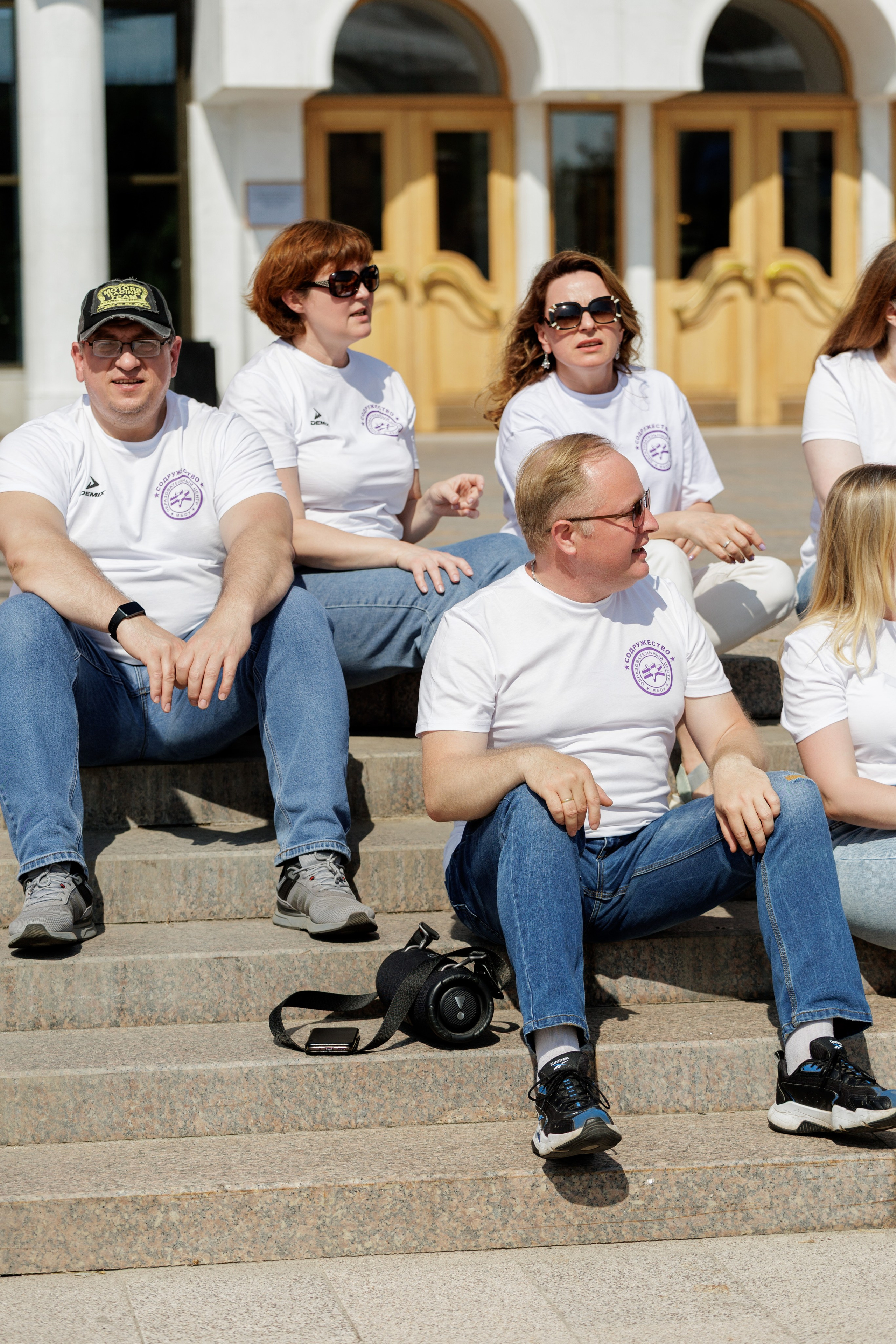 Репортажные фото съёмки клипа от родителей выпускникам. Свадебный фотограф в Воронеже Александр Работкин