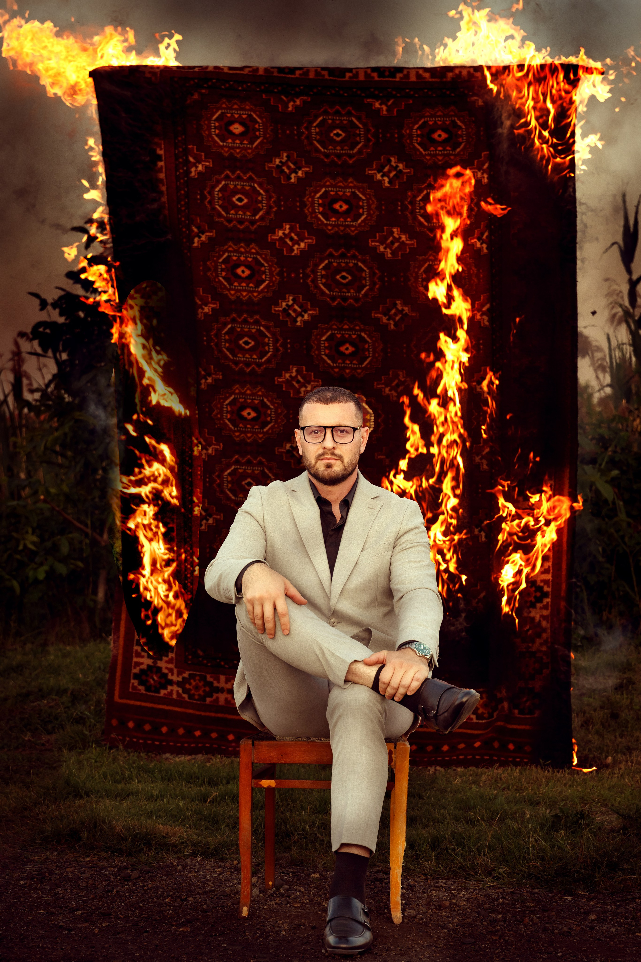 Ковровое огнище (огонь за спиной, а на душе покой). Главная