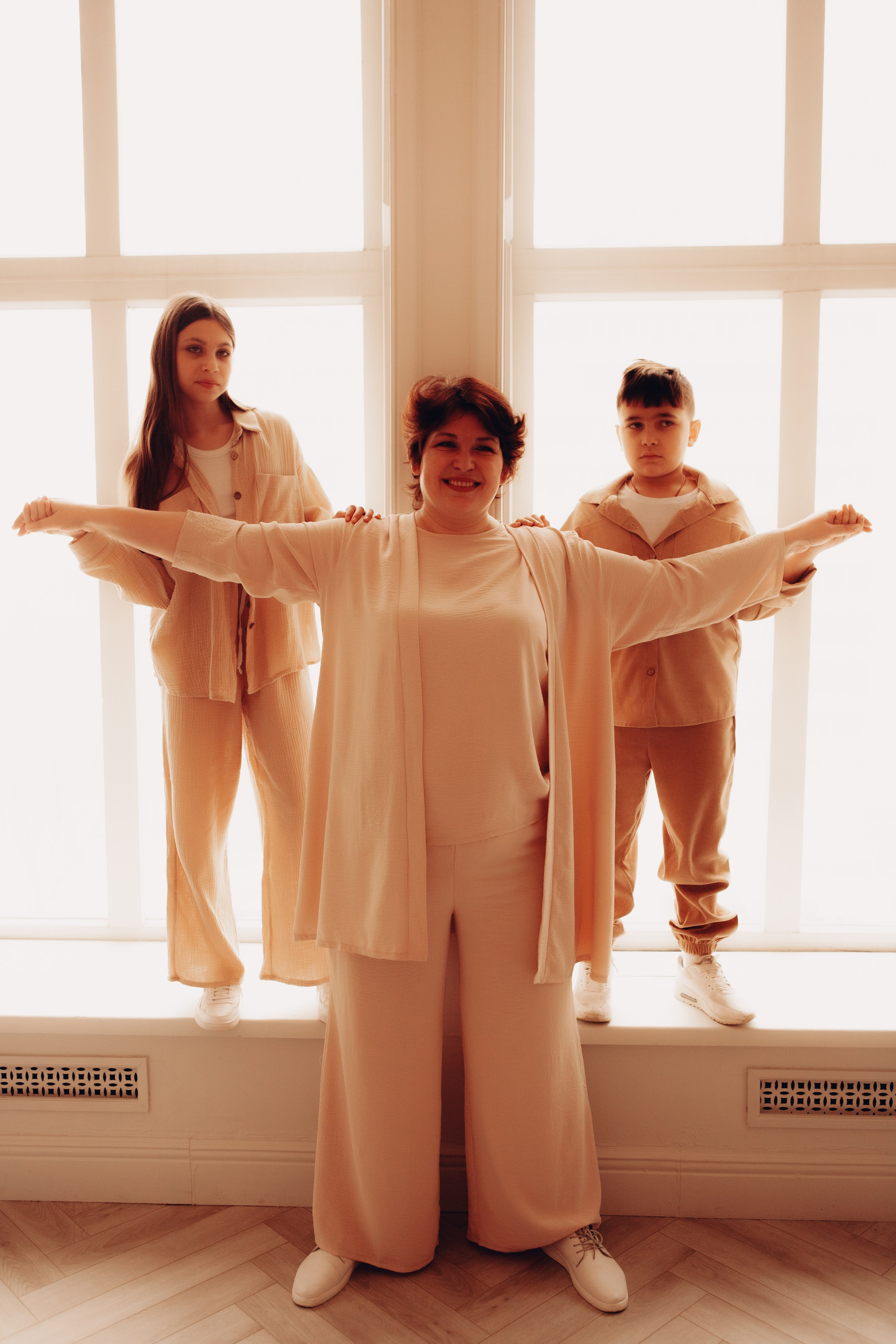 Катя с семьей. Фотосессия новорожденных в Москве фотограф Савина Анастасия