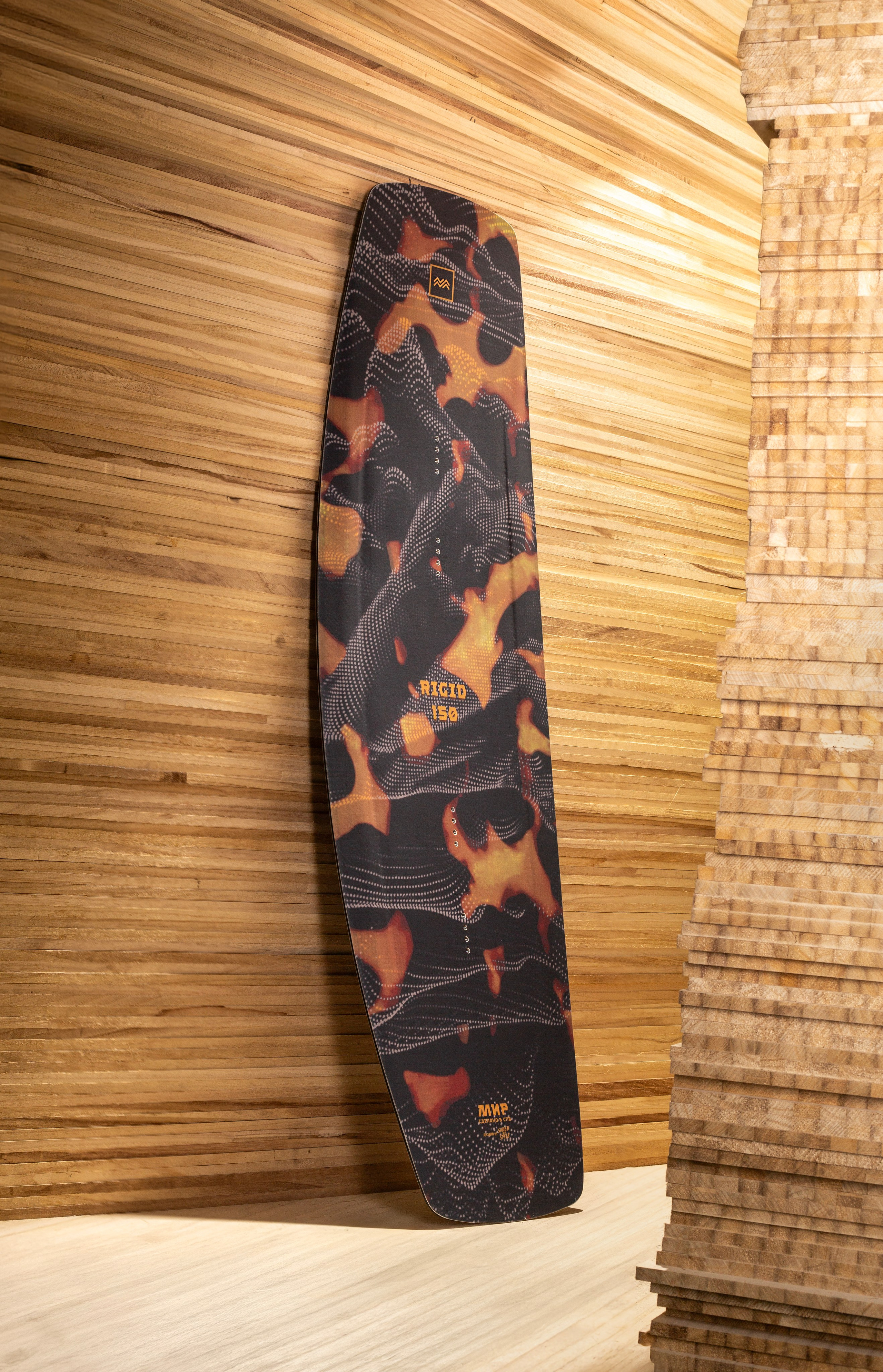 MIRBOARDS. Предметный фотограф в Санкт-Петербурге Иван Сапрыкин